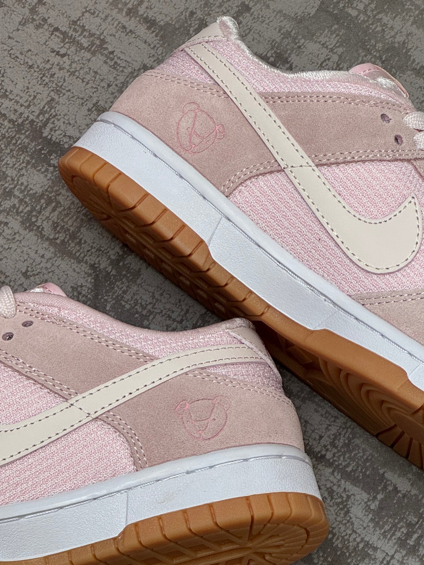 Nike Dunk Low Se Teddy Bear