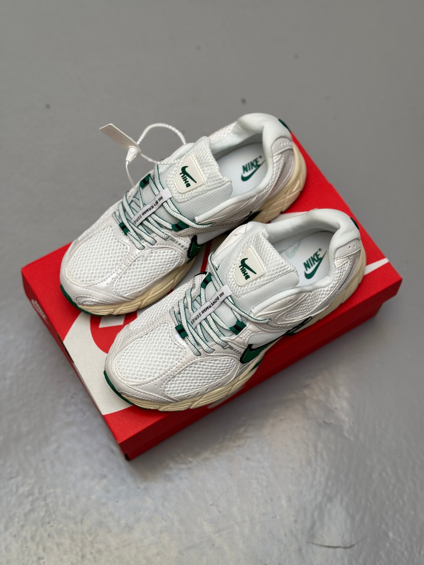 Nike V2K Run