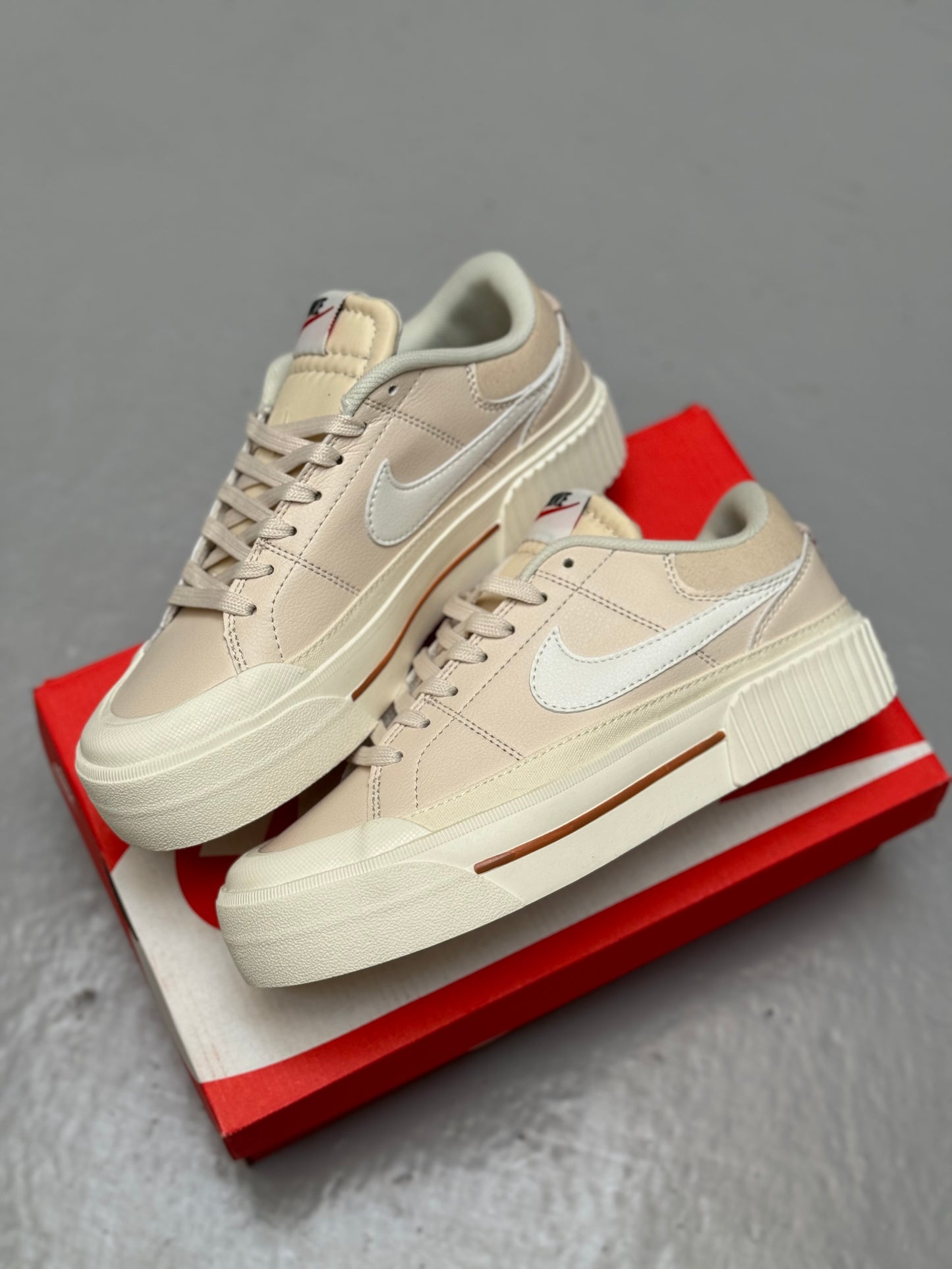 Nike Court Legacy Beige