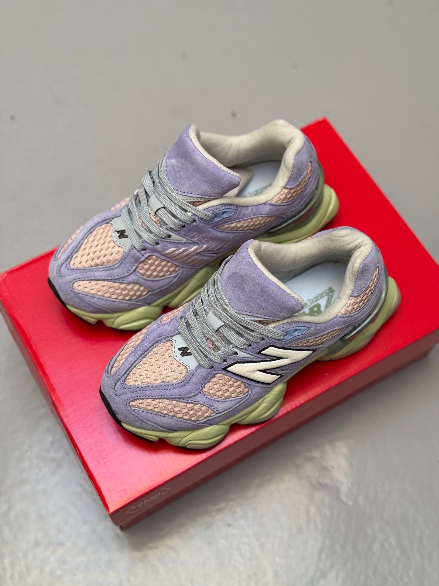 New Balance 9060