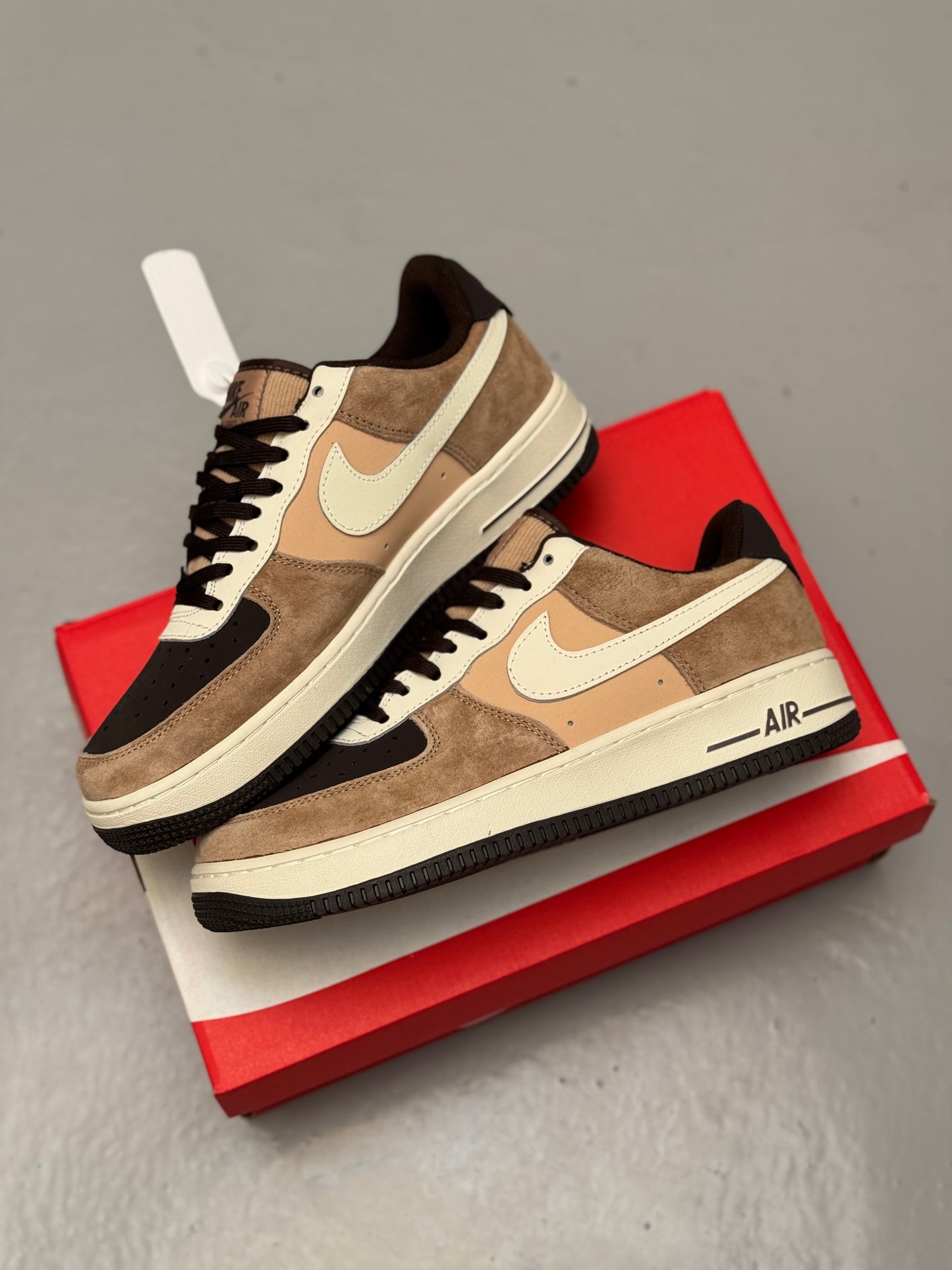 Nike Air Force One 1 07 LV8