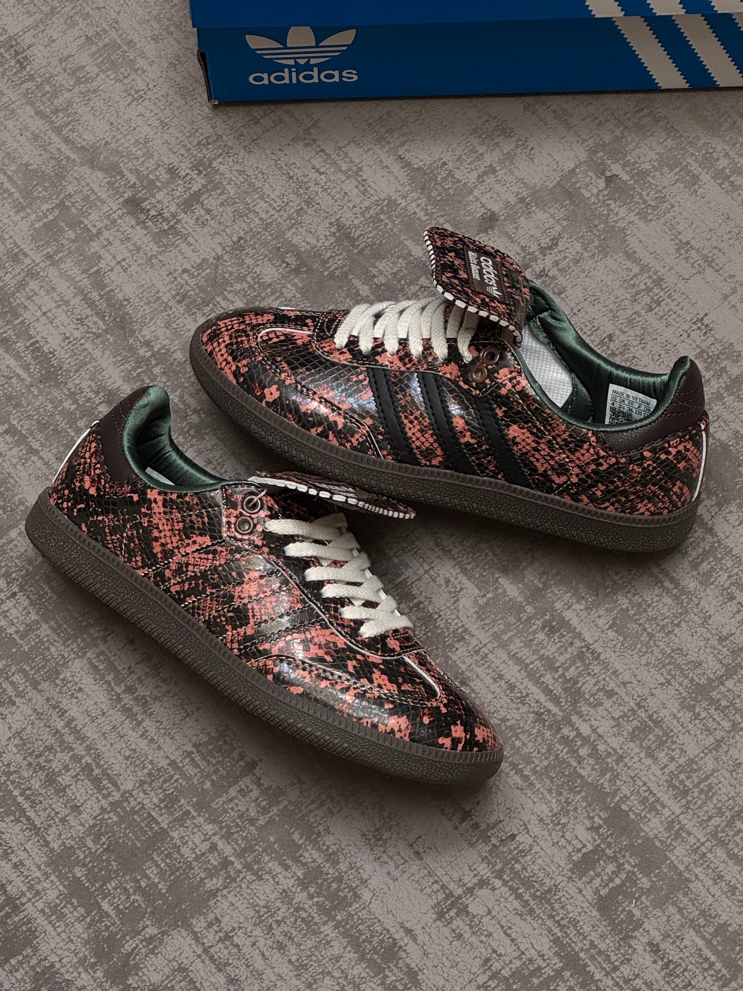 Adidas Samba Phyton