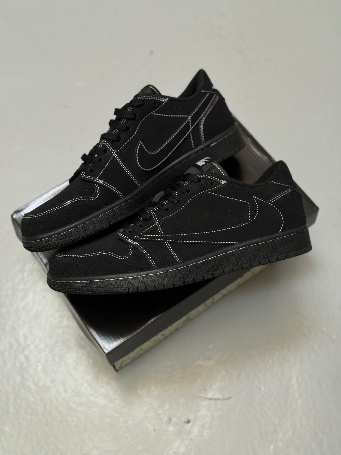 Jordan 1 Retro Low OG SP Travis Scott Black Phantom