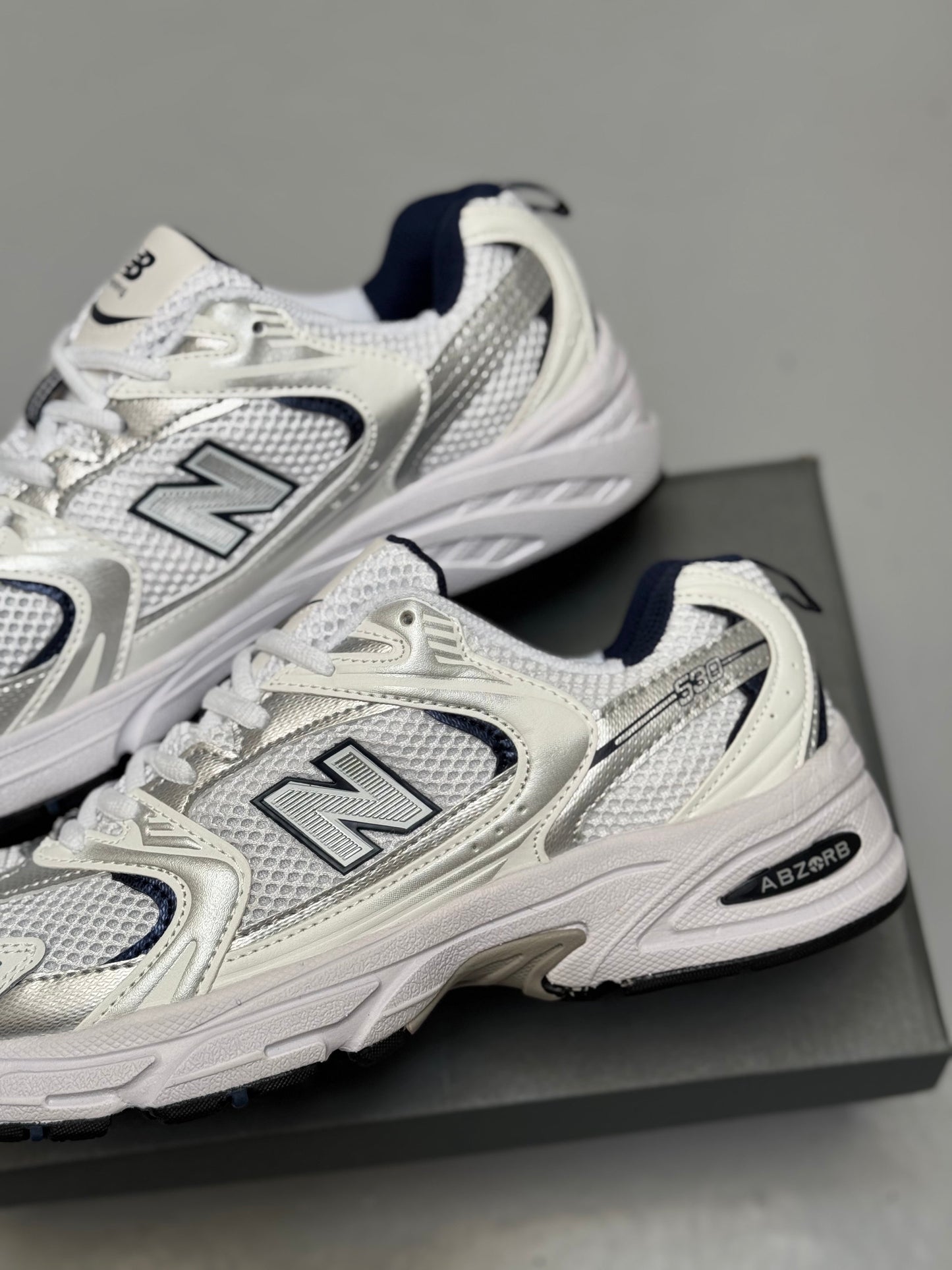 New Balance 530