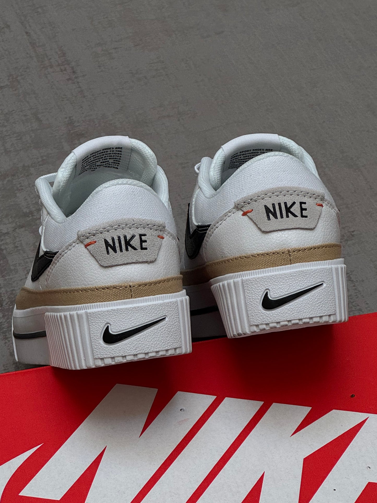Nike Court Legacy Lift