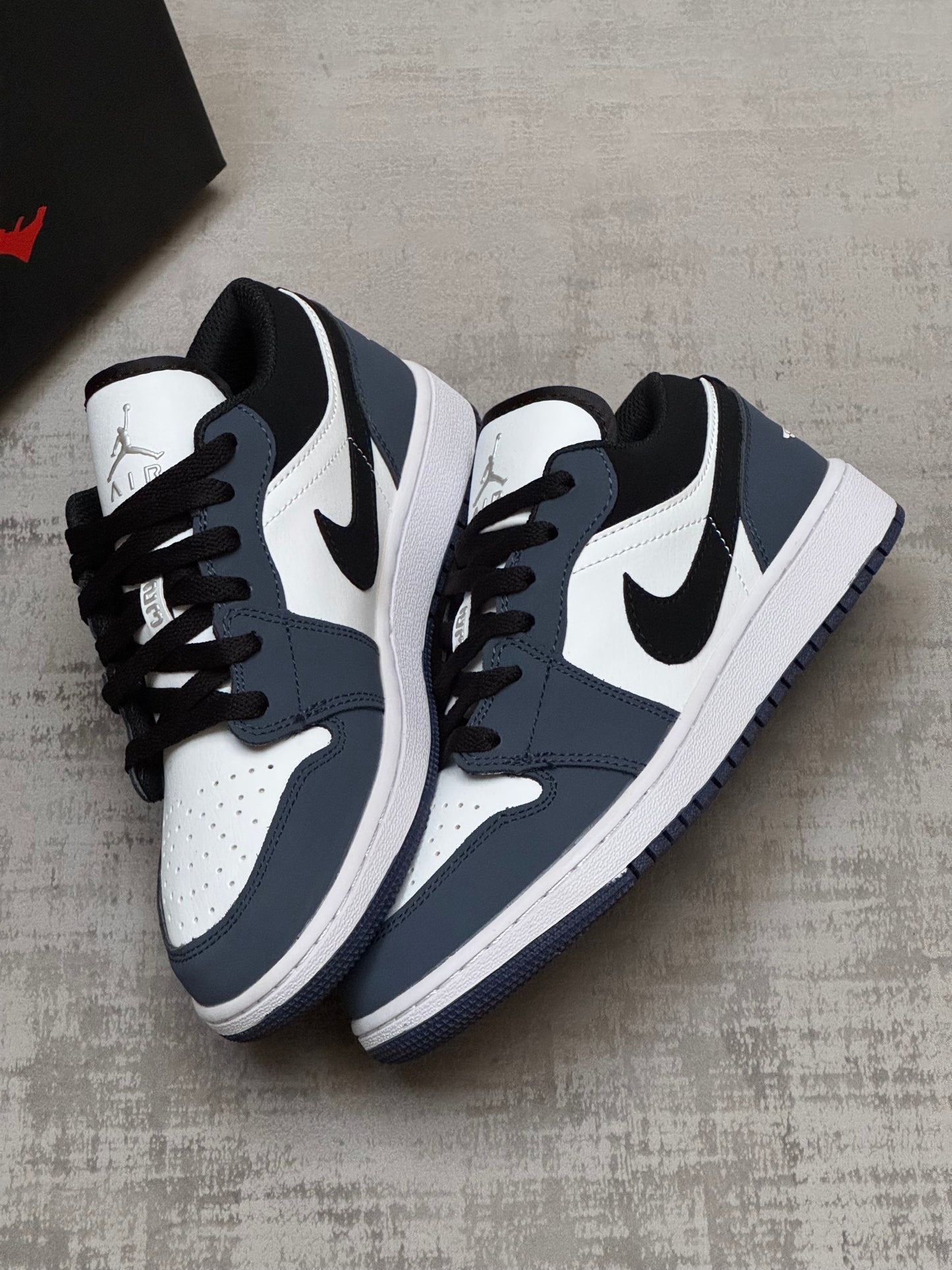 Air Jordan 1 Low Navy