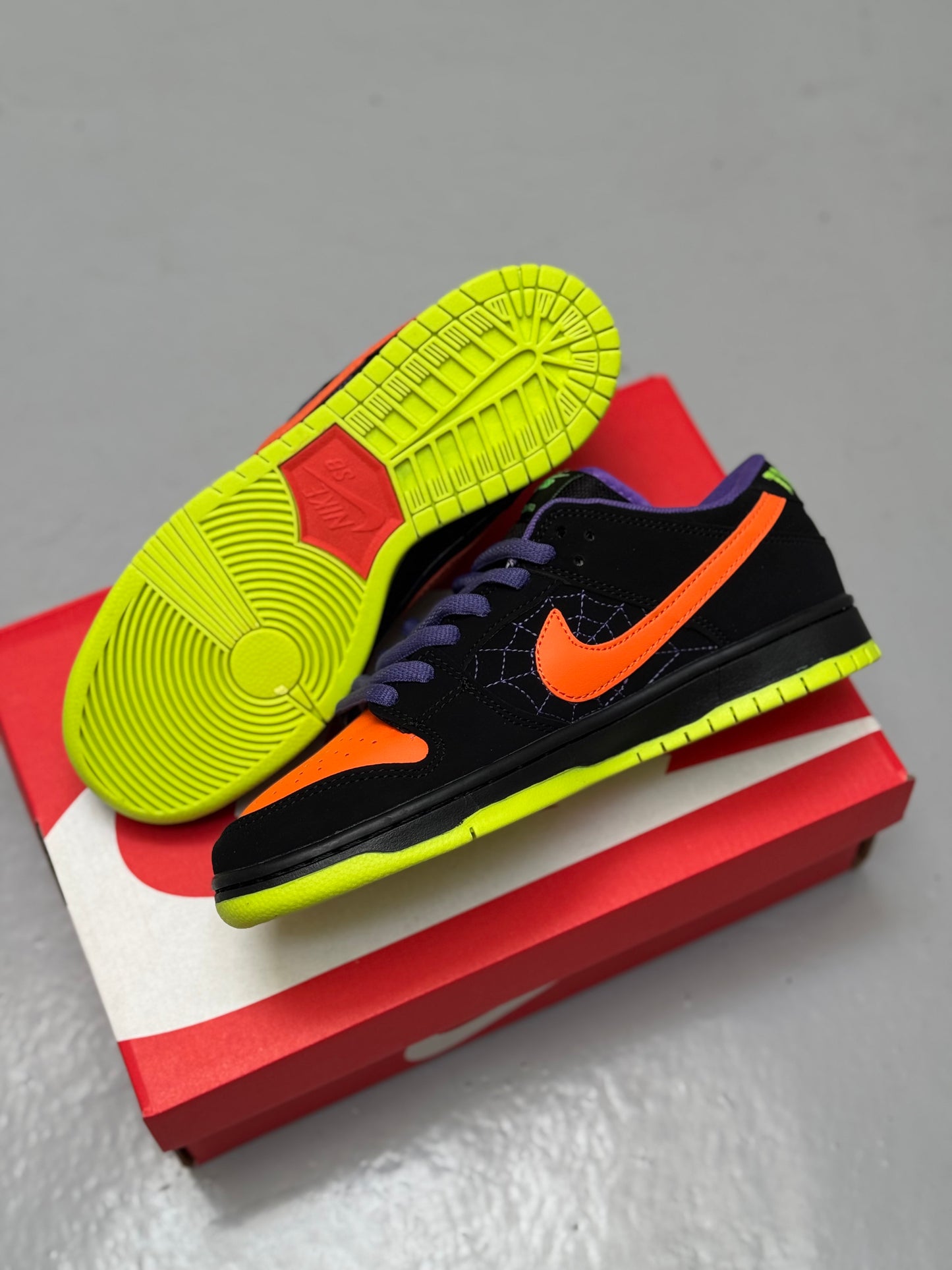 Nike SB Dunk Low “Night of Mishief”