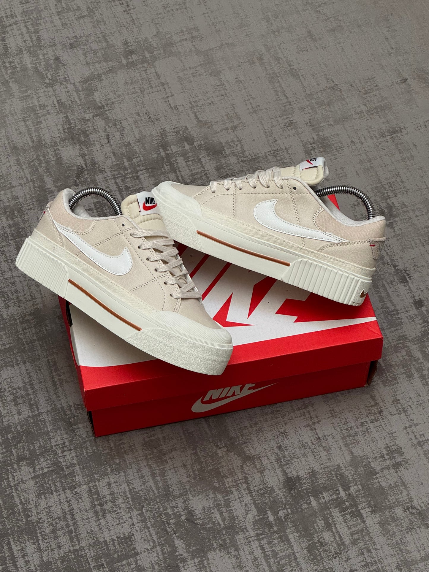 Nike Legacy Court Lift