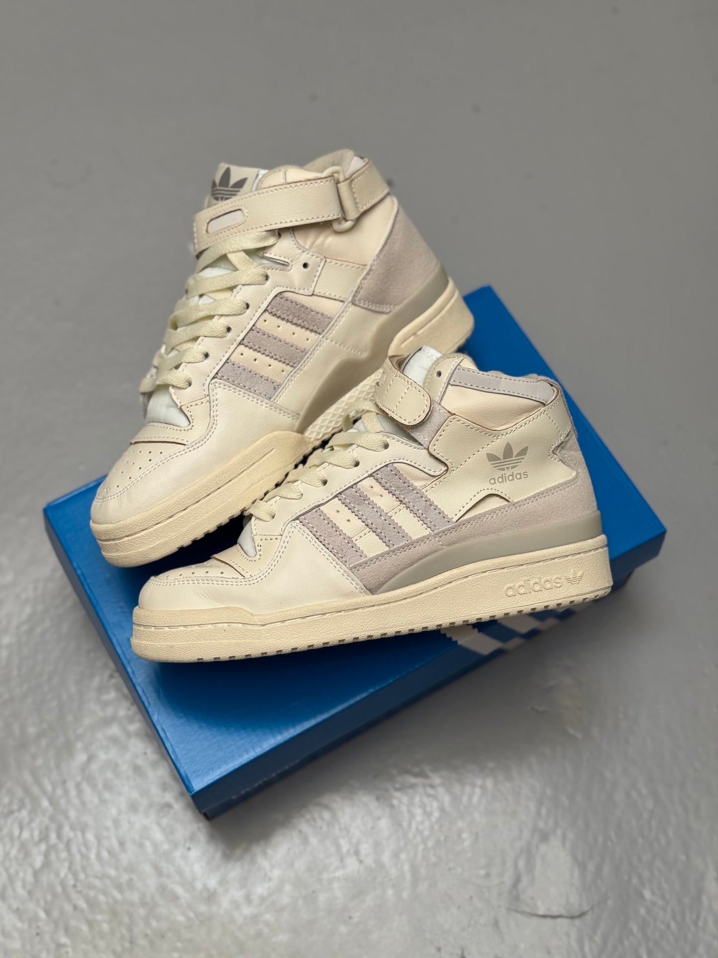 Adidas Forum Mid Gris