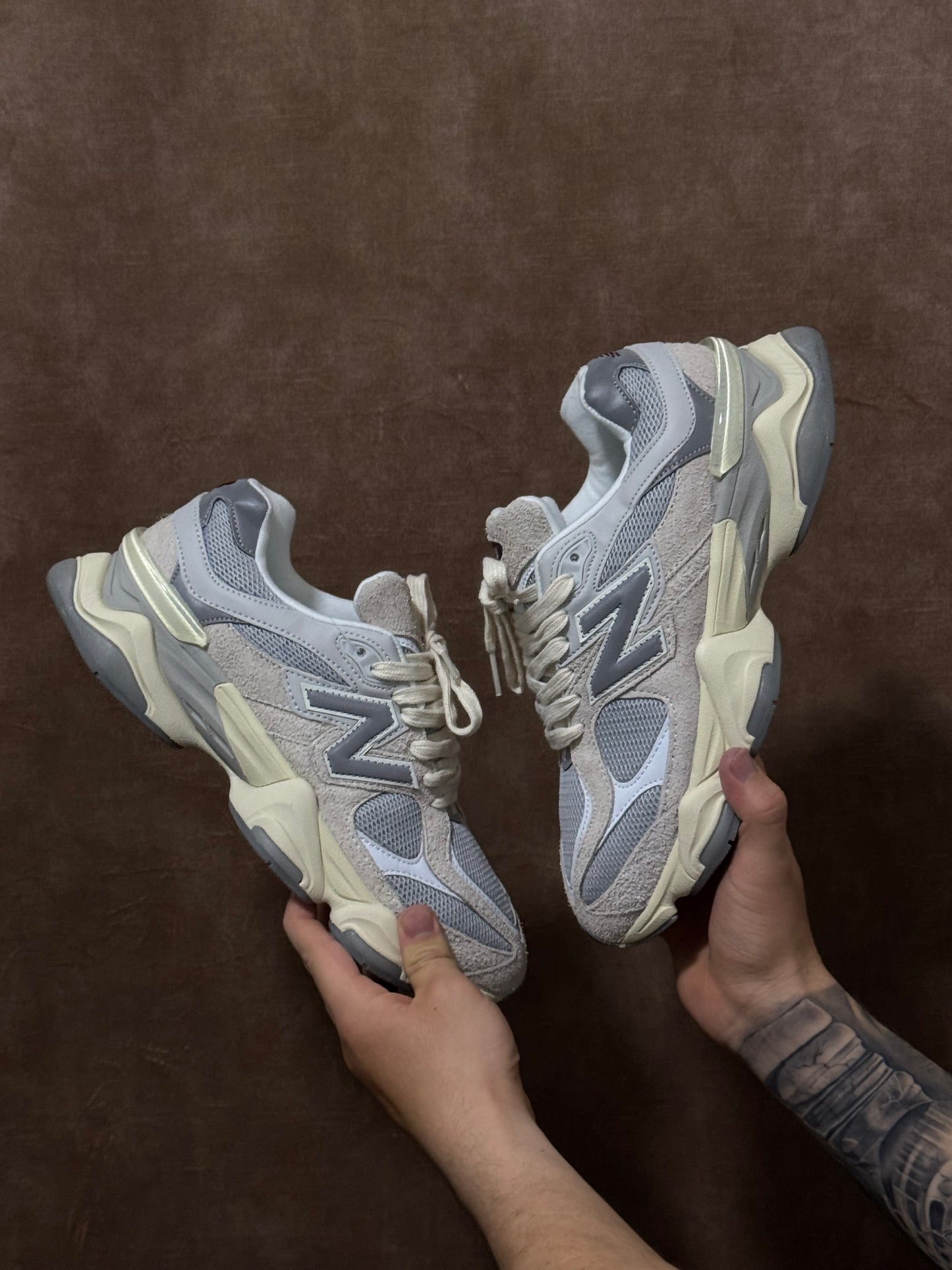 New Balance 9060 Beige Gris