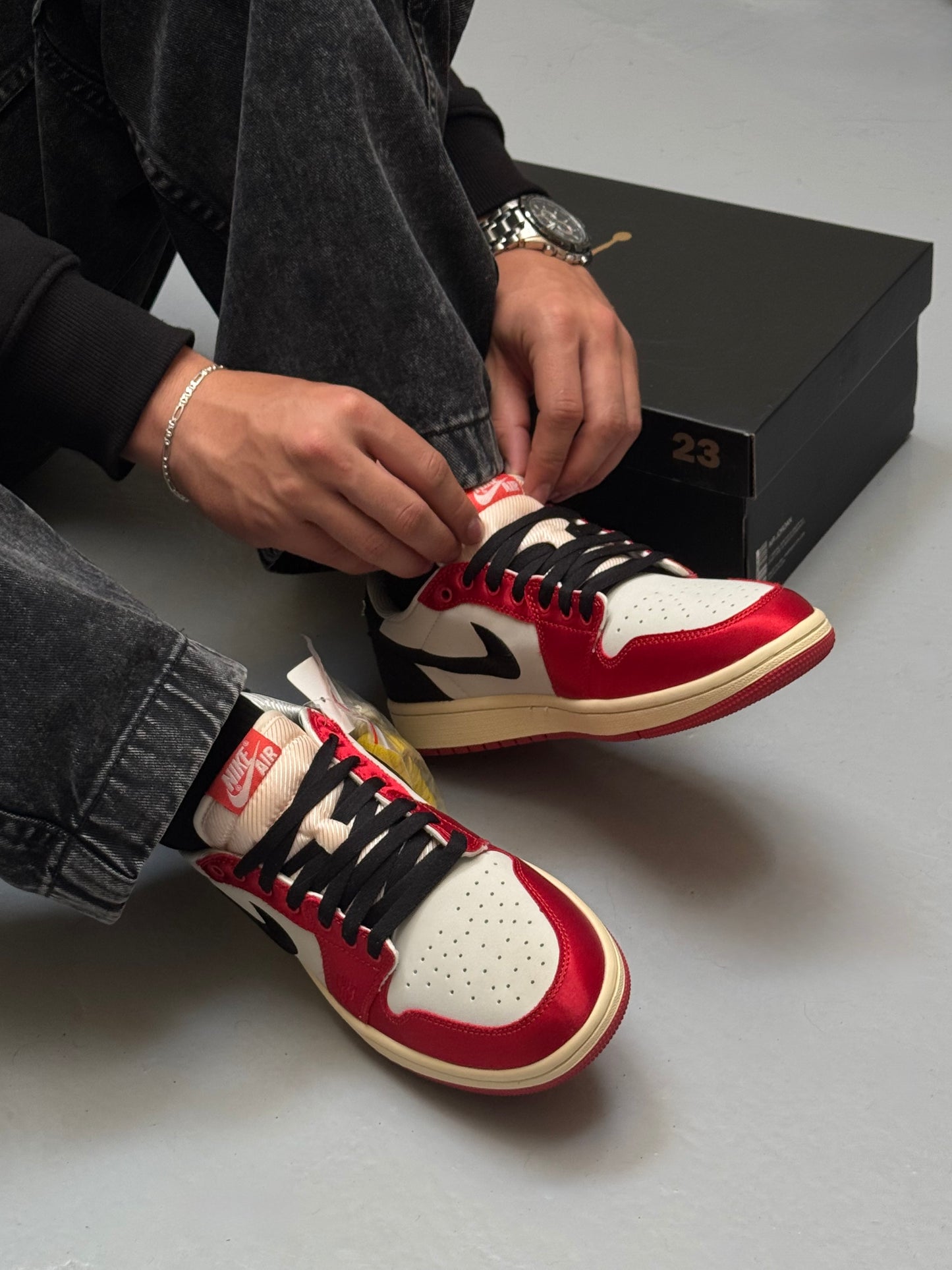 Air Jordan 1 Retro Low OG Trophy Room Away