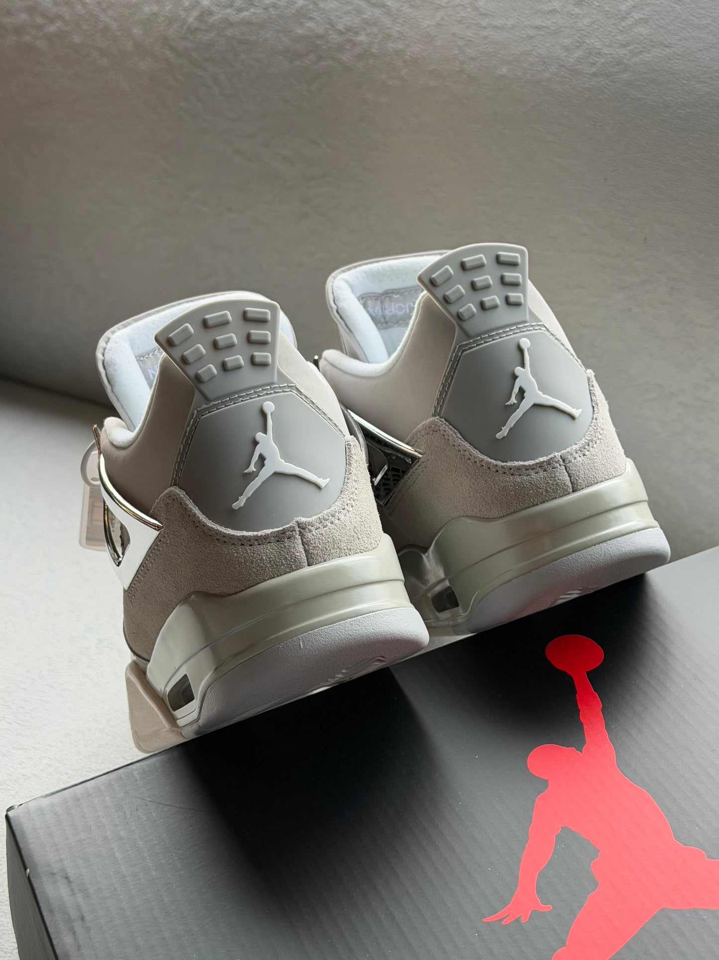Air Jordan 4 Retro "Frozen Moments"