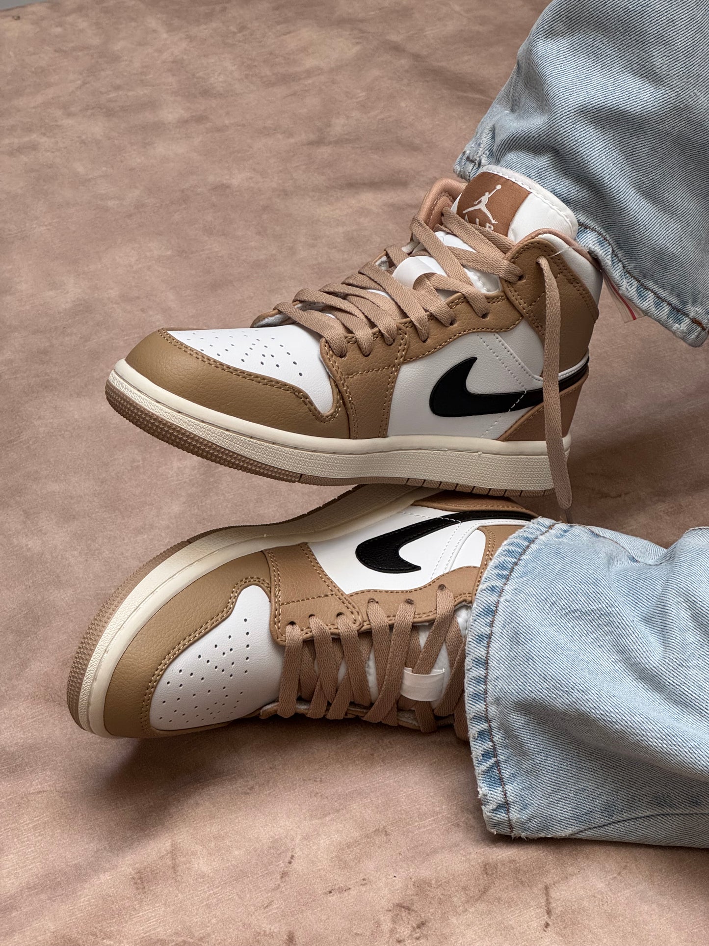 Air Jordan 1 Mid