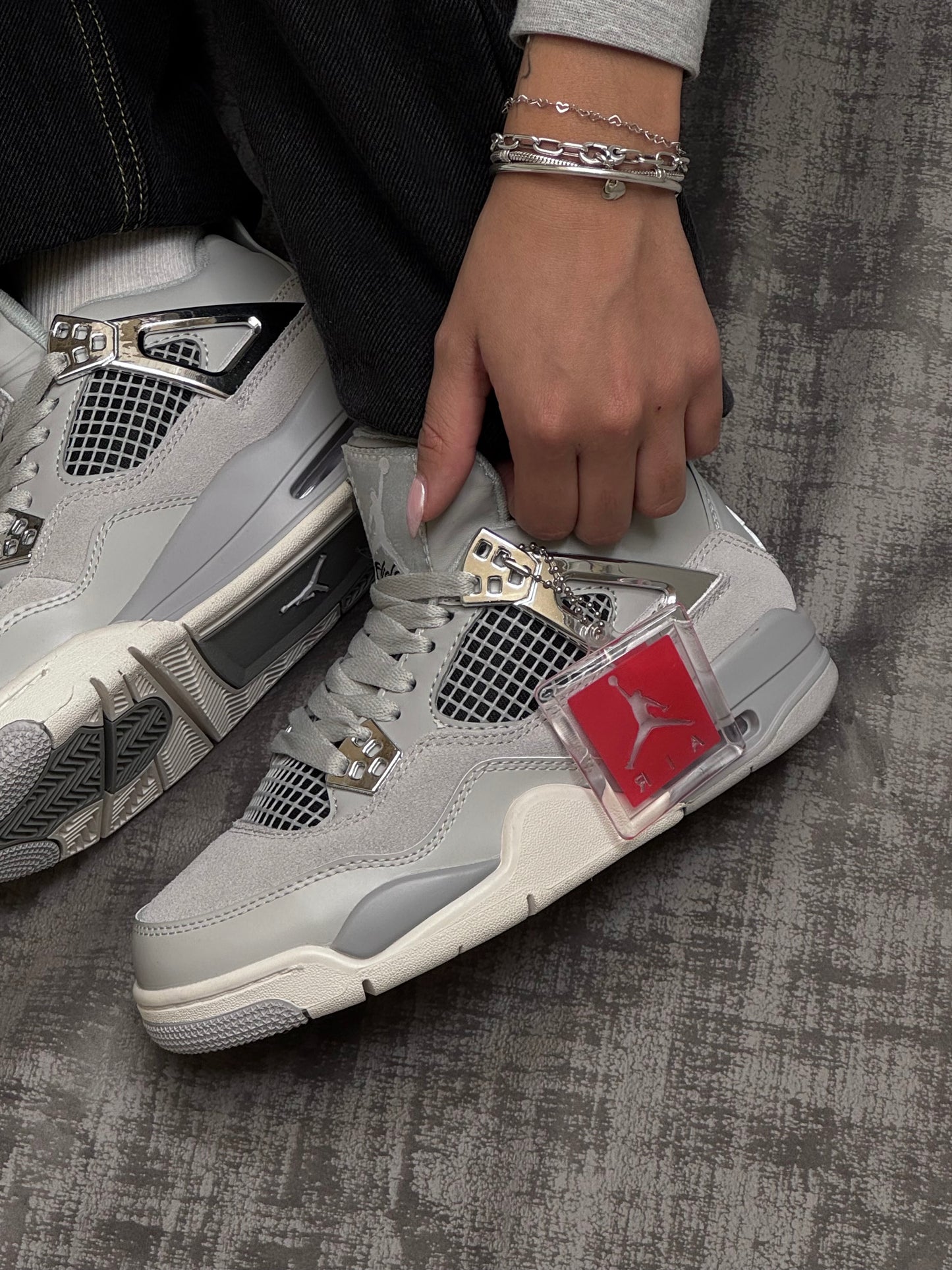 Air Jordan Retro 4 “Frozen Moments”