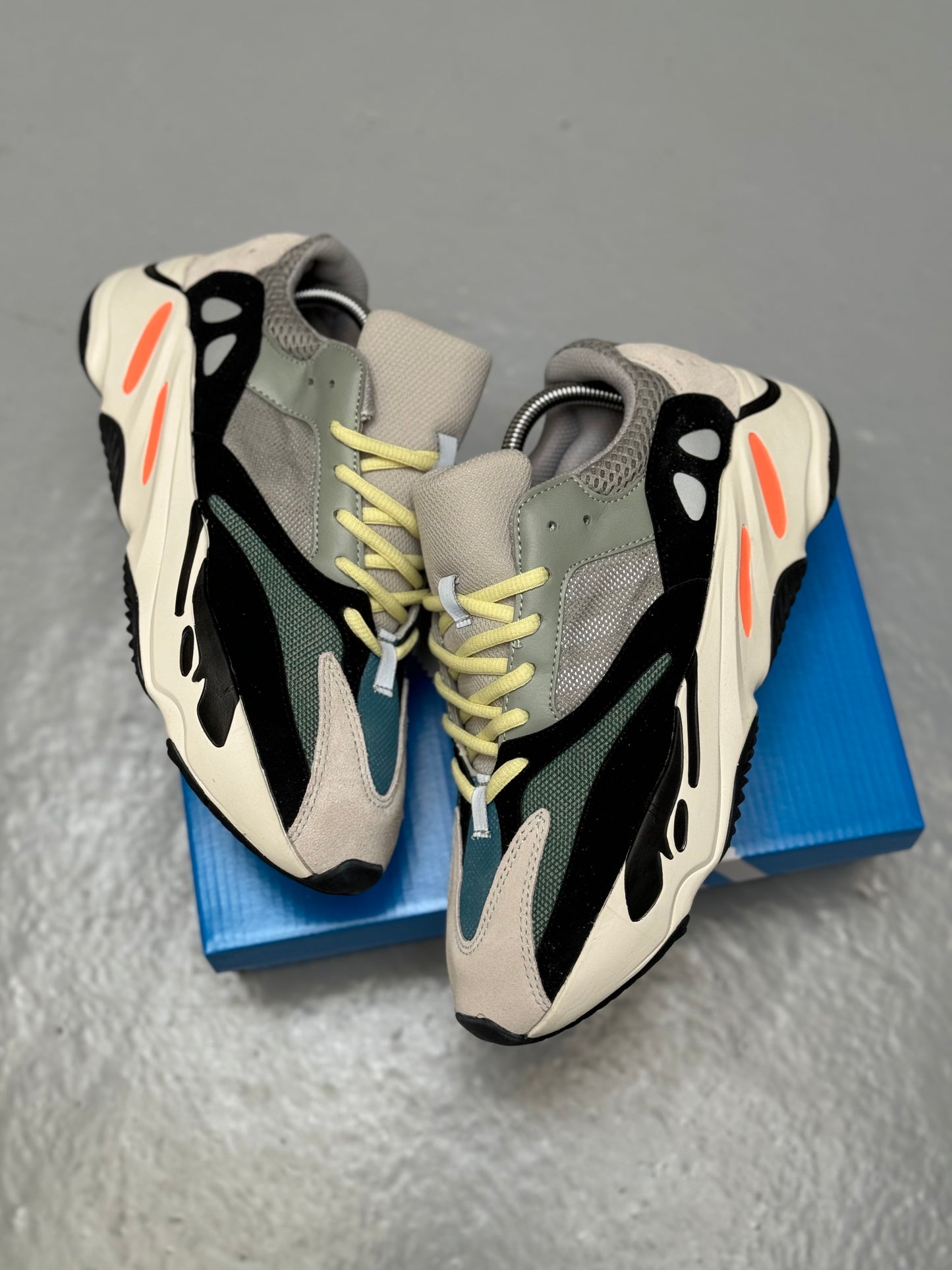 Adidas Yeezy Boost 700 Wave Runner