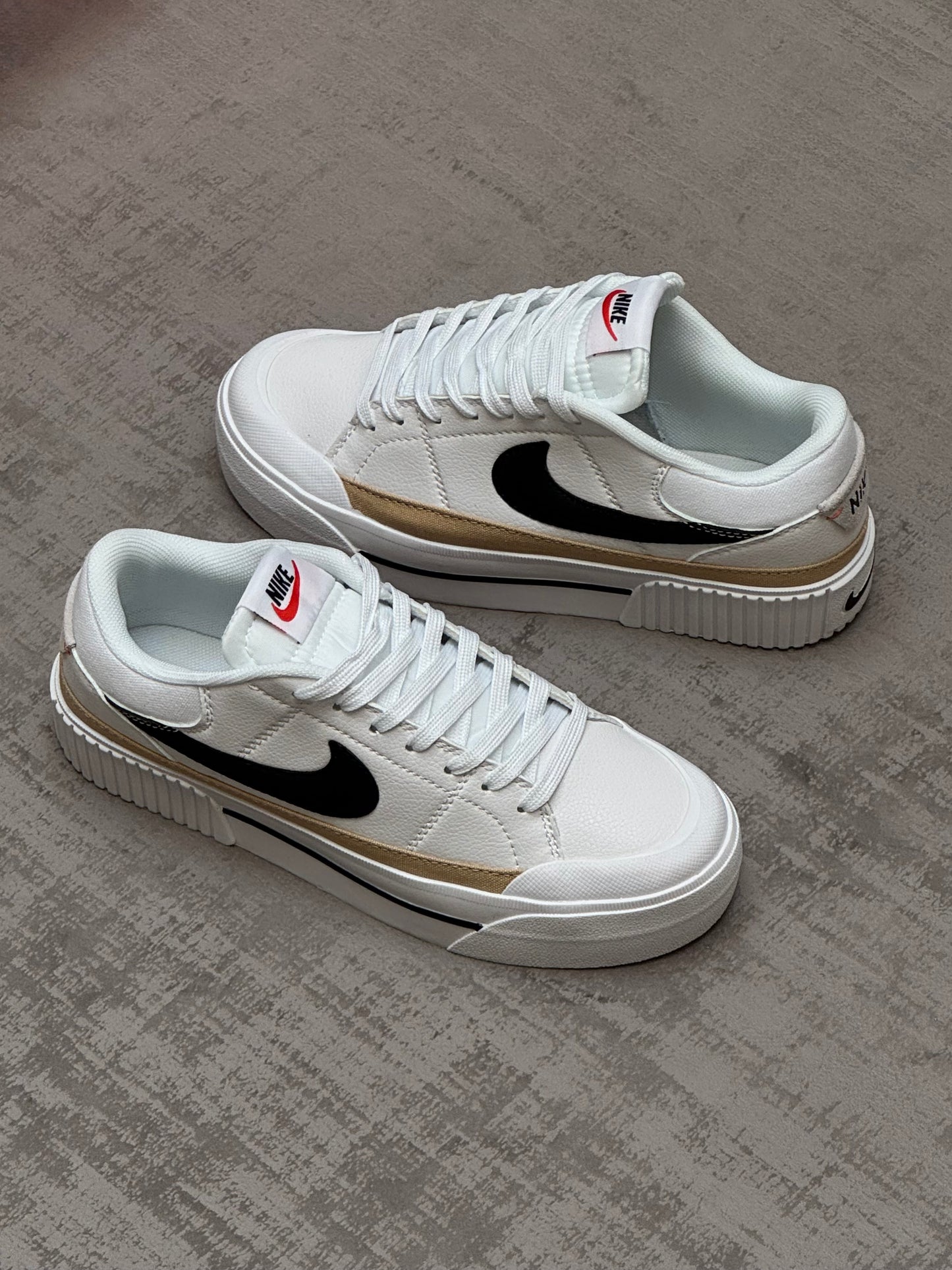 Nike Court Legacy Lift