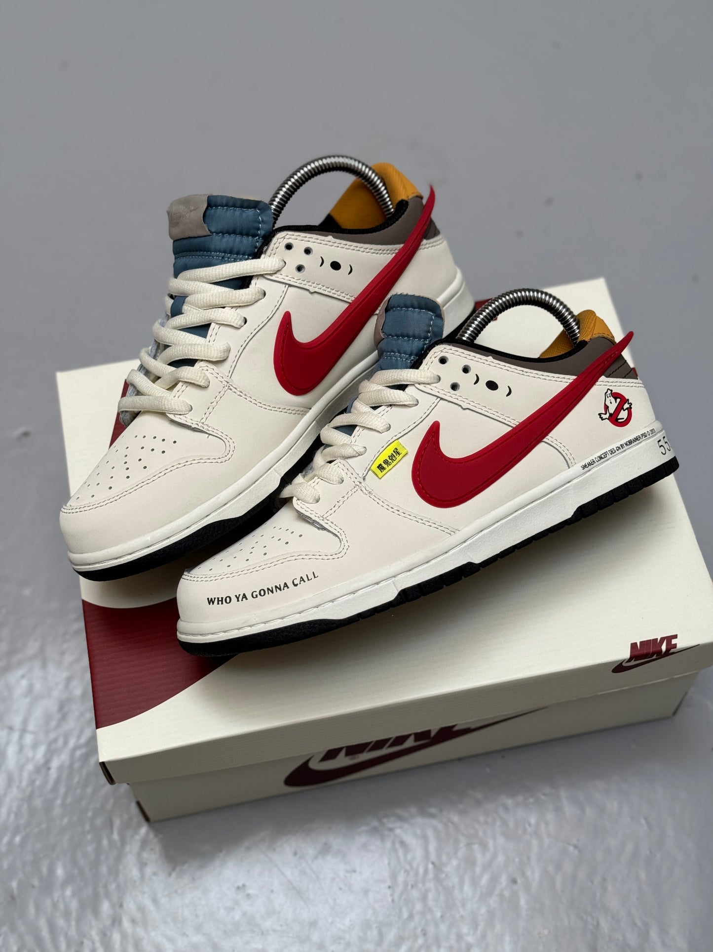 Nike SB Dunk Low x Los Cazafantasmas