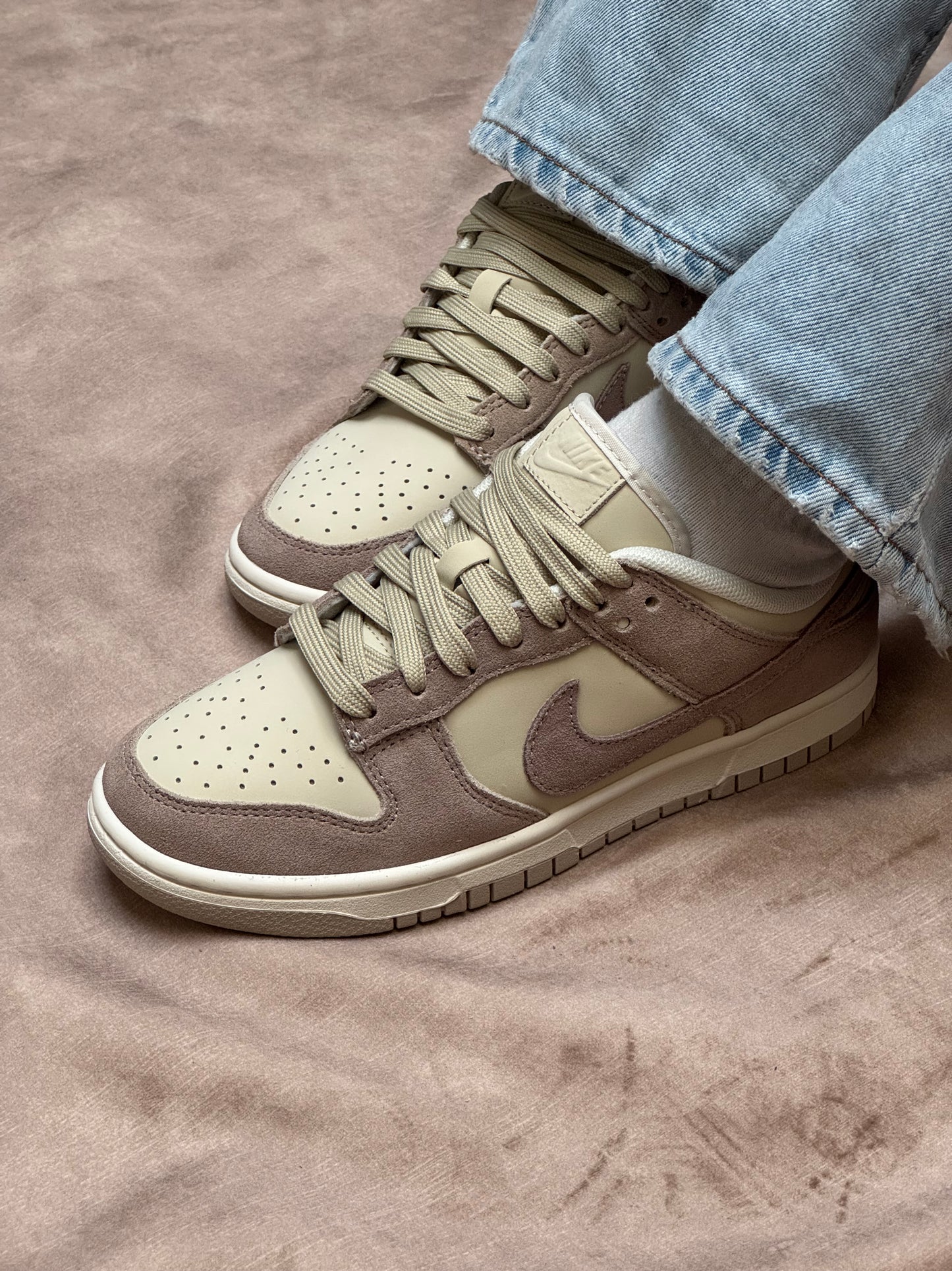 Nike Dunk Low SE Sand drift