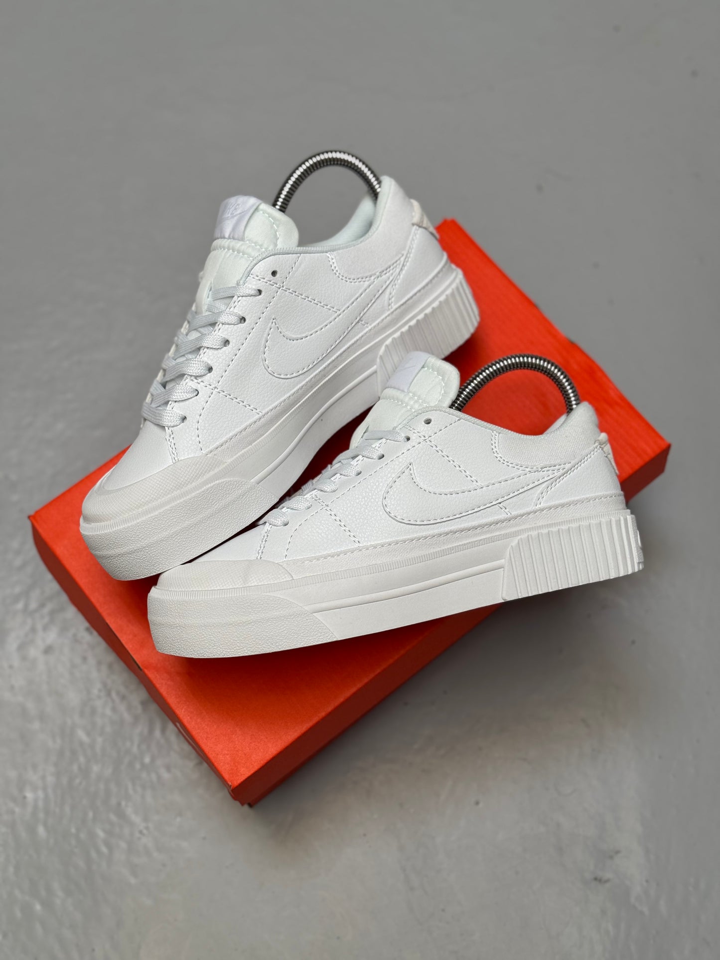 Nike Court Legacy