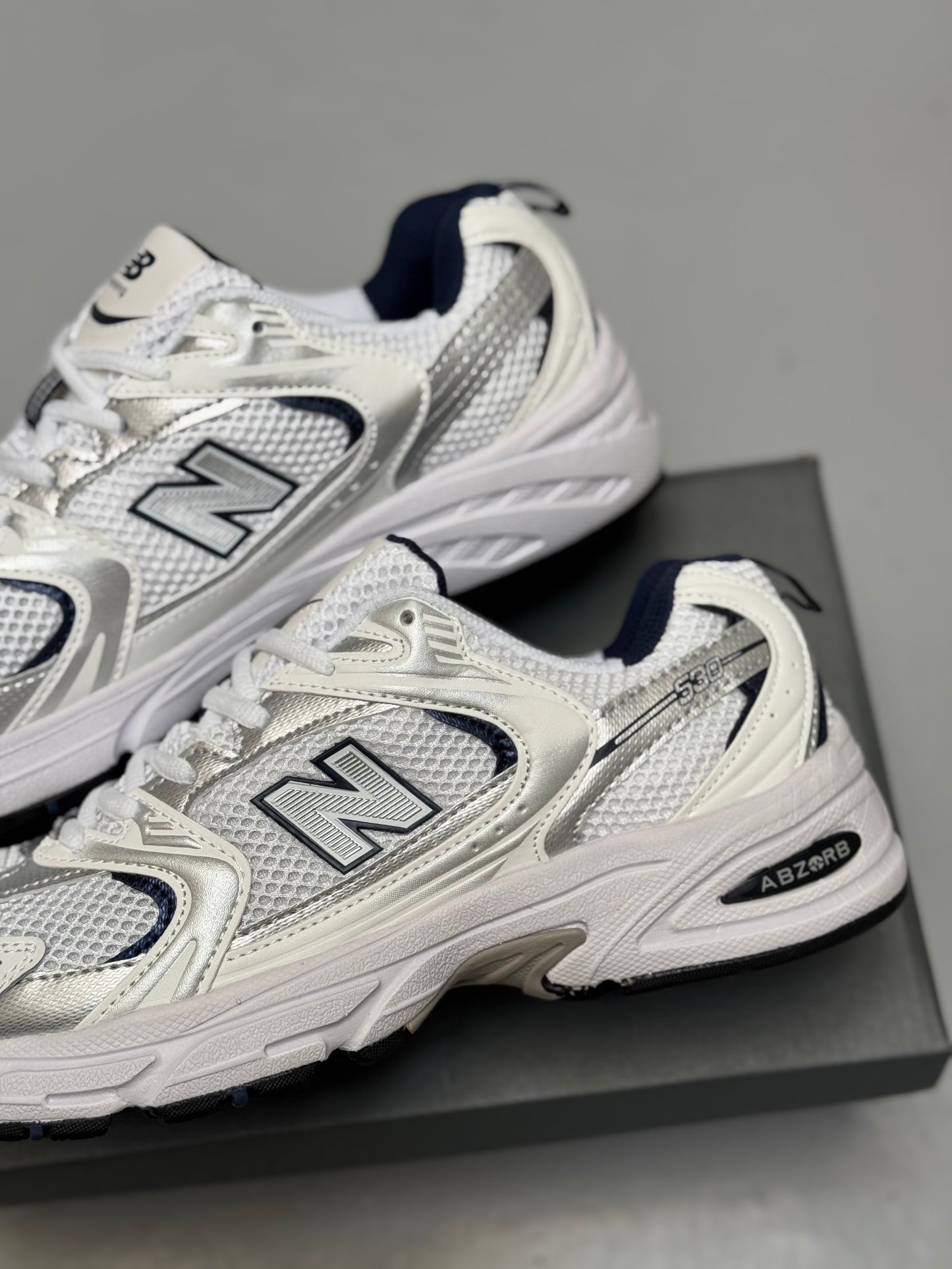 New Balance 530