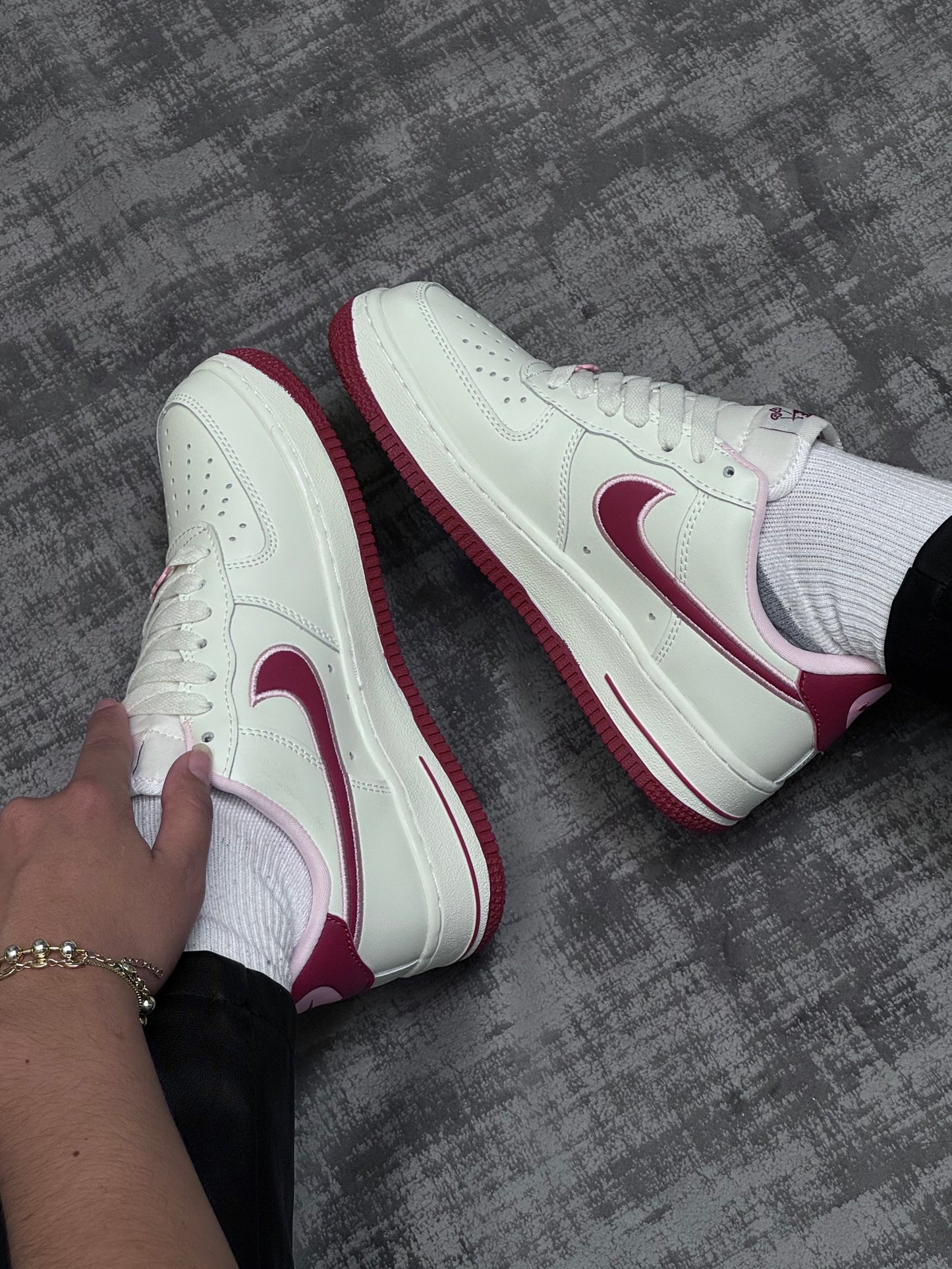 Nike Air Force One “San Valentín”