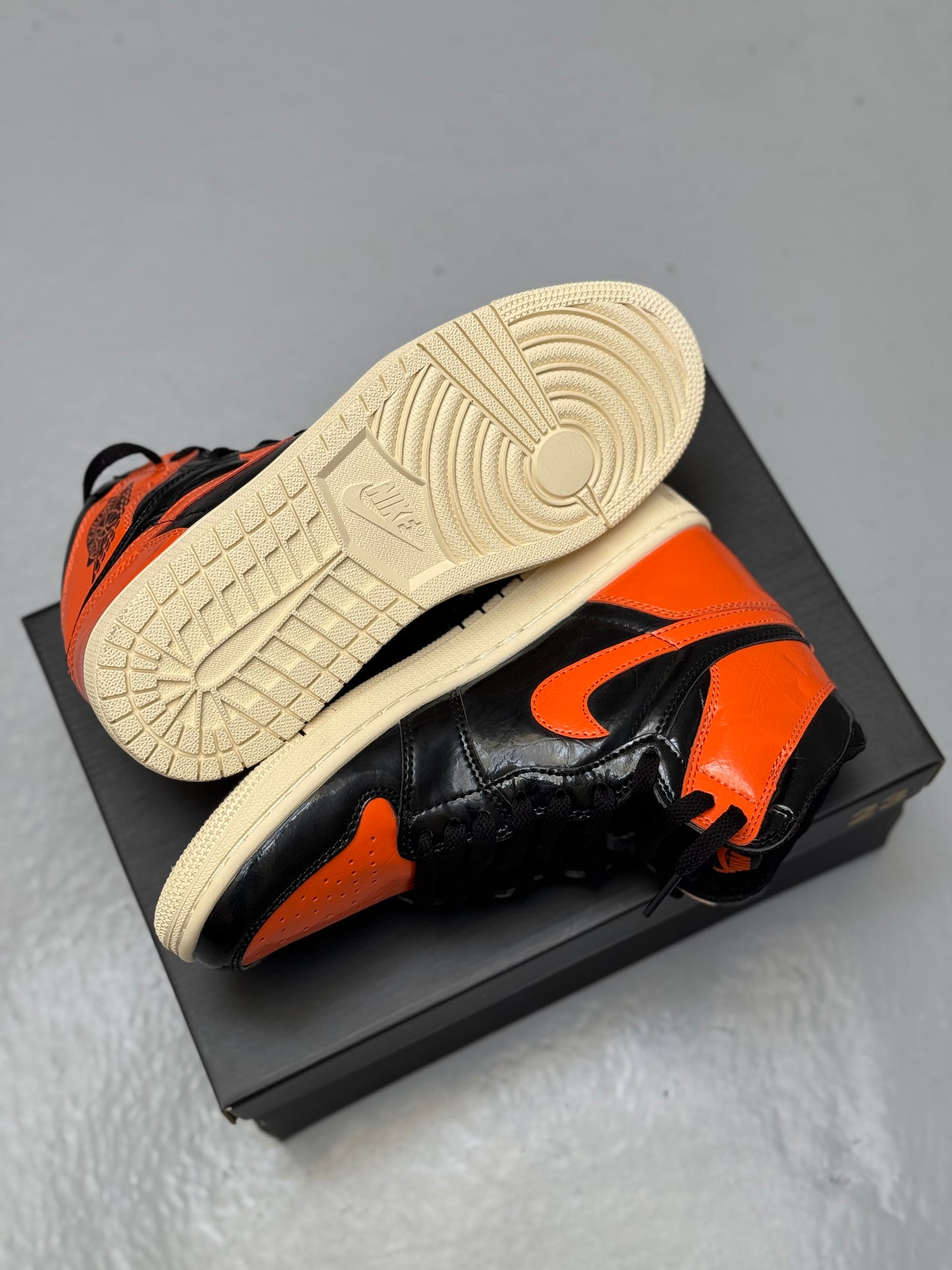 Air Jordan 1 Retro High OG ‘Shattered Backboard 3.0’