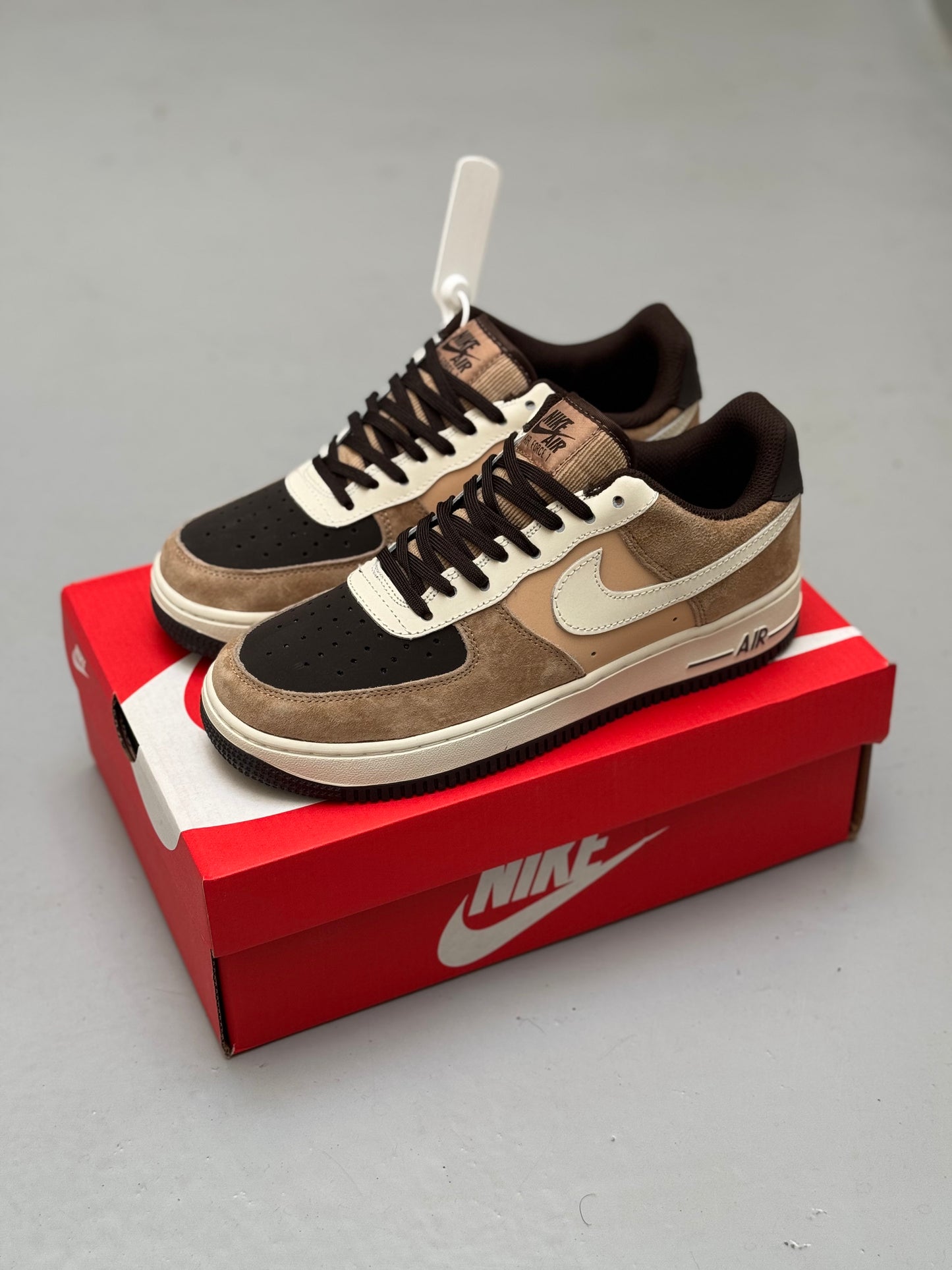 Nike Air Force One 1 07 LV8