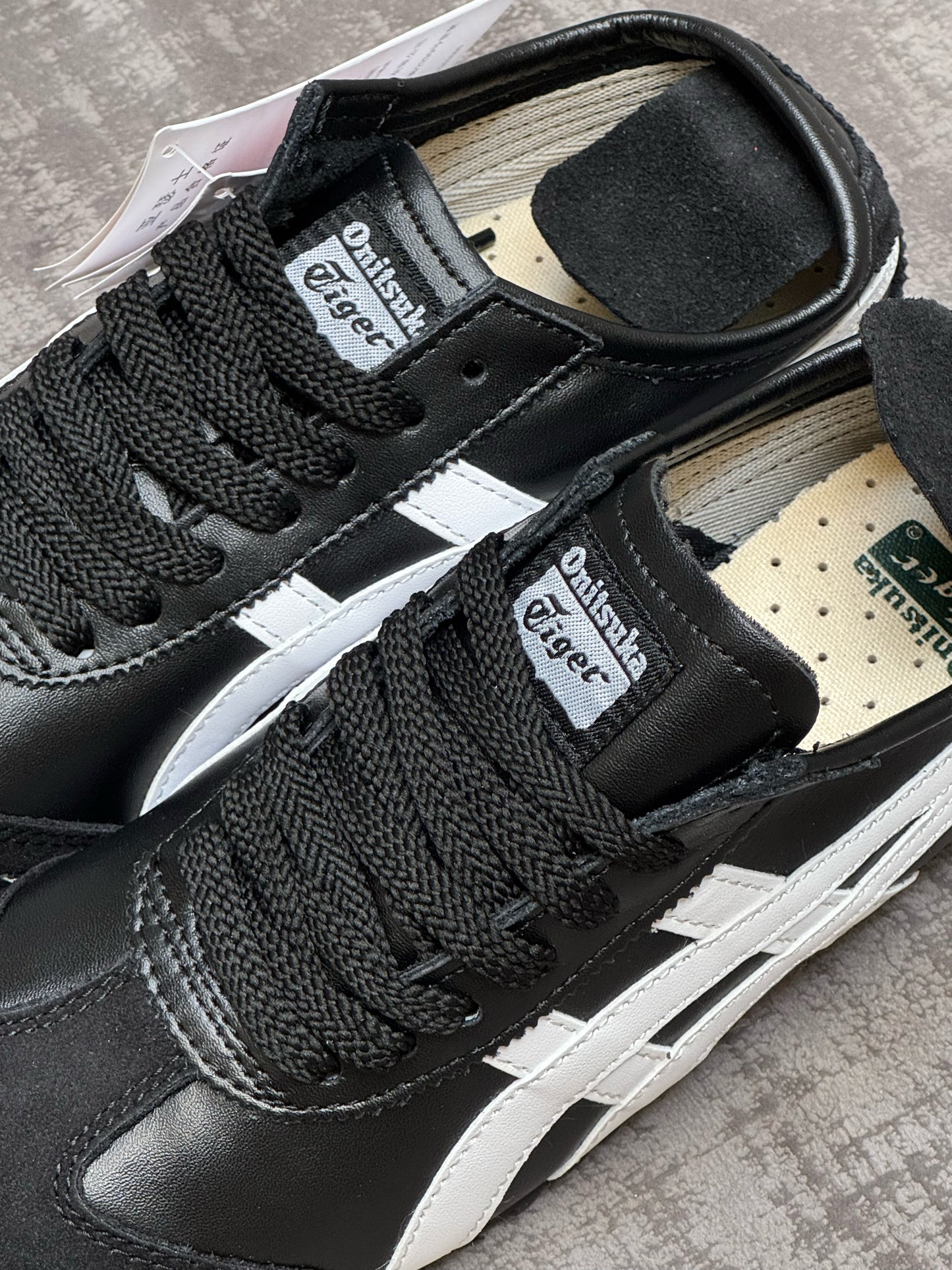 Onitsuka Tiger México 66 Black White