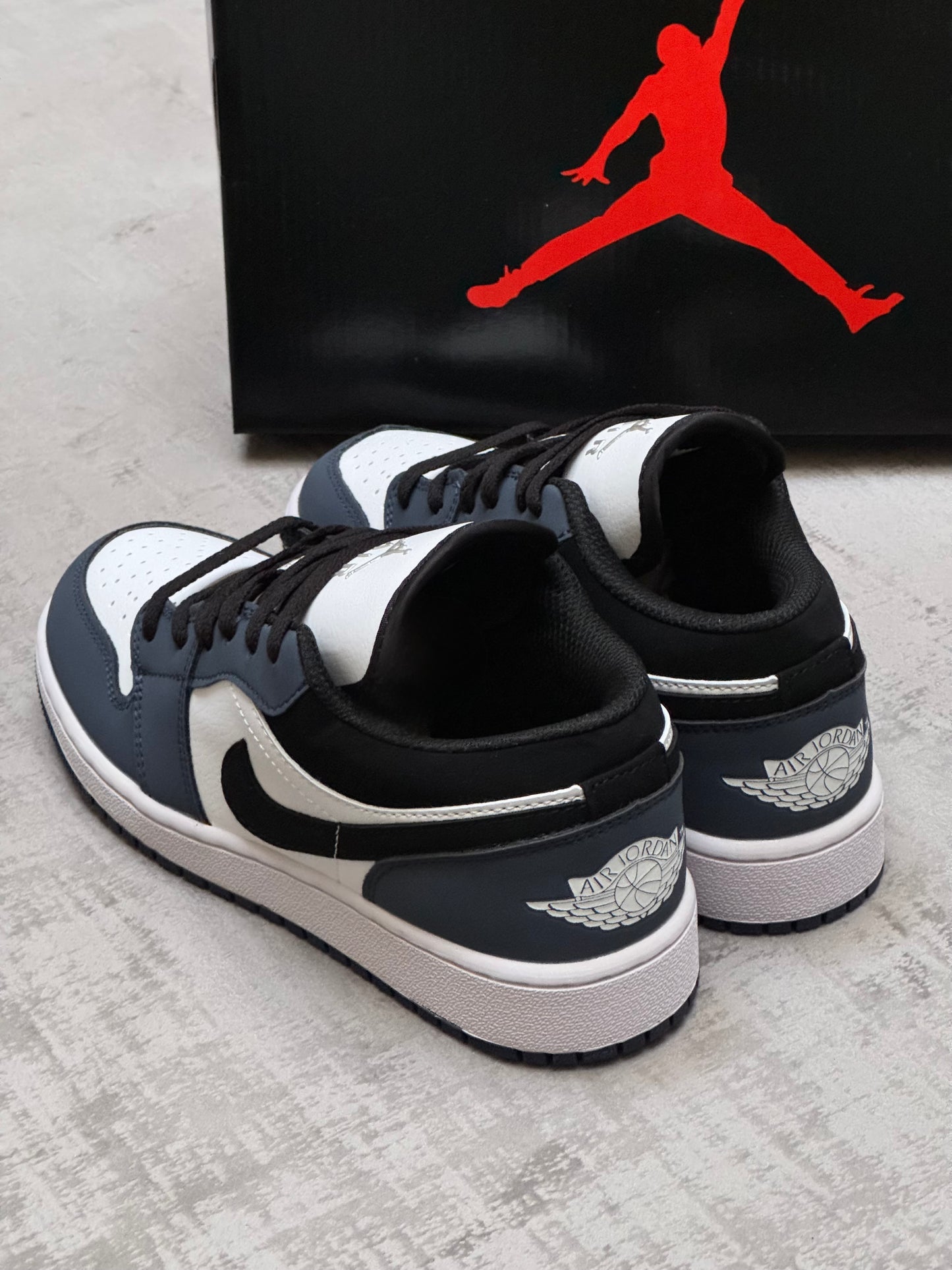 Air Jordan 1 Low Navy