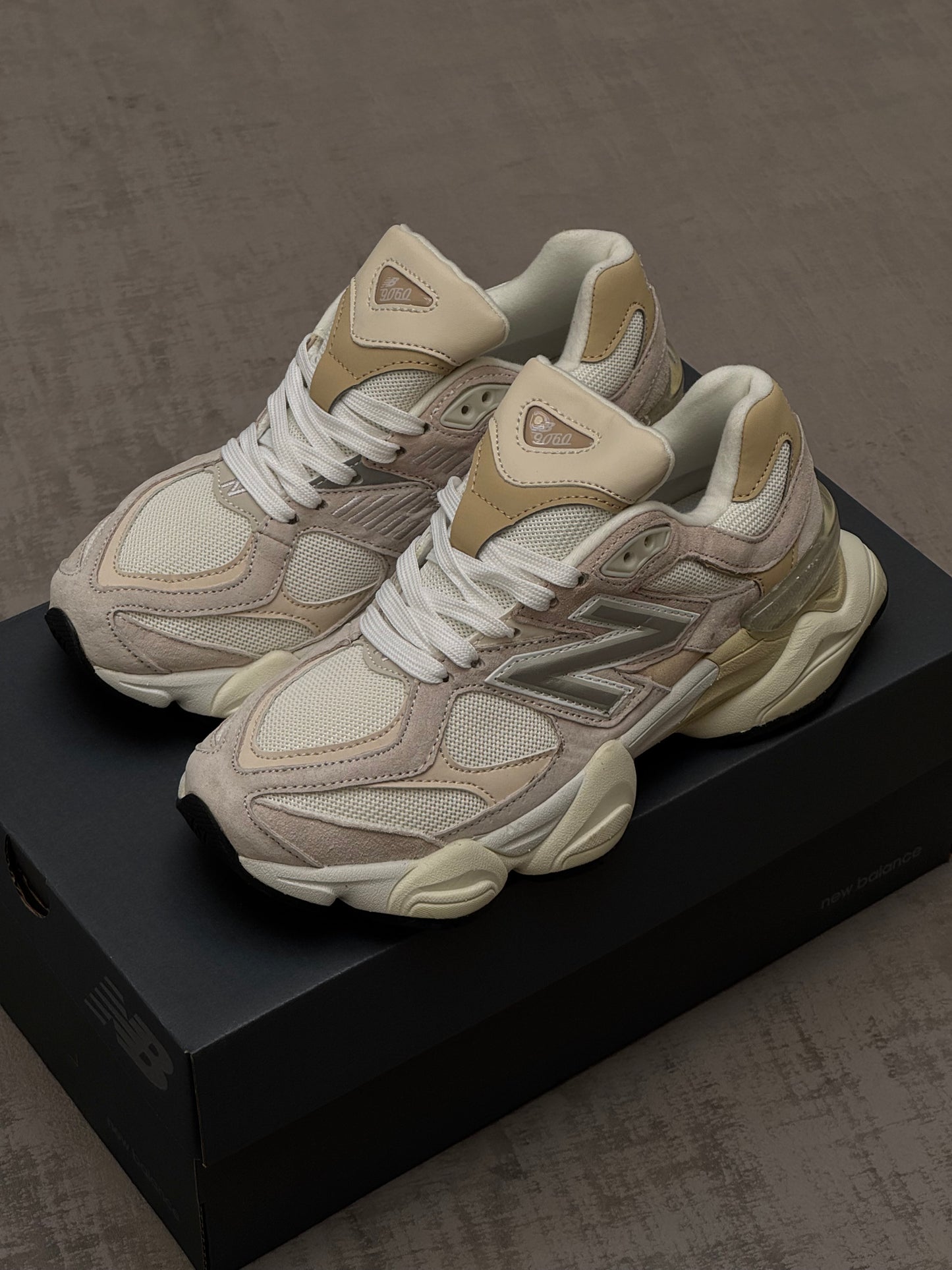 New Balance 9060
