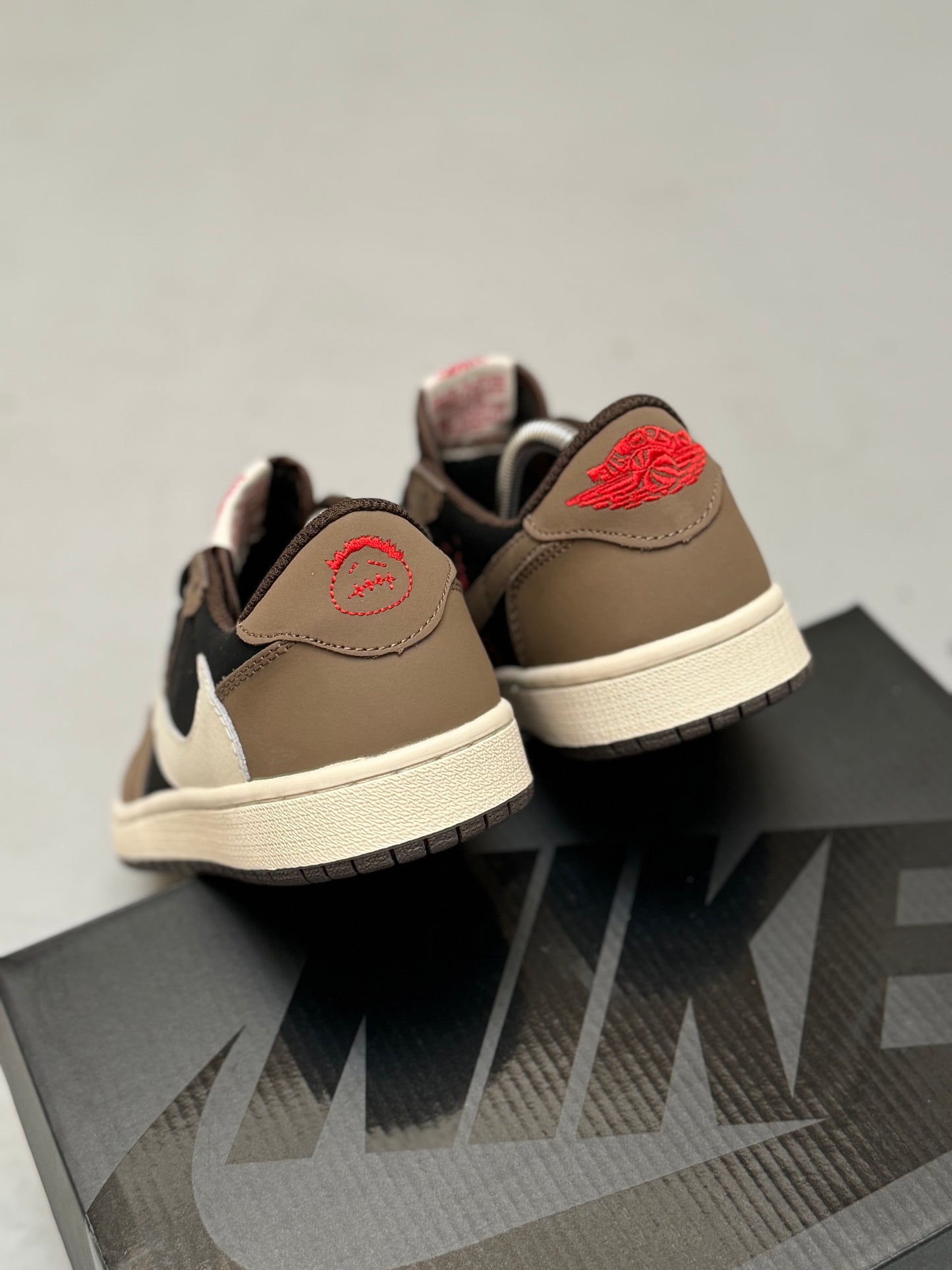 Air Jordan 1 Low X Travis Scott