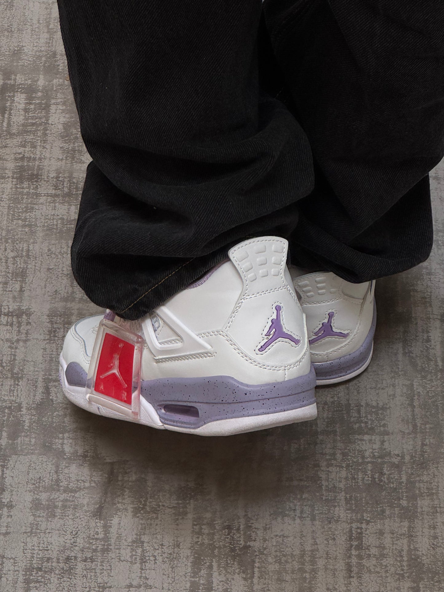 Air Jordan Retro 4 Purple Oreo