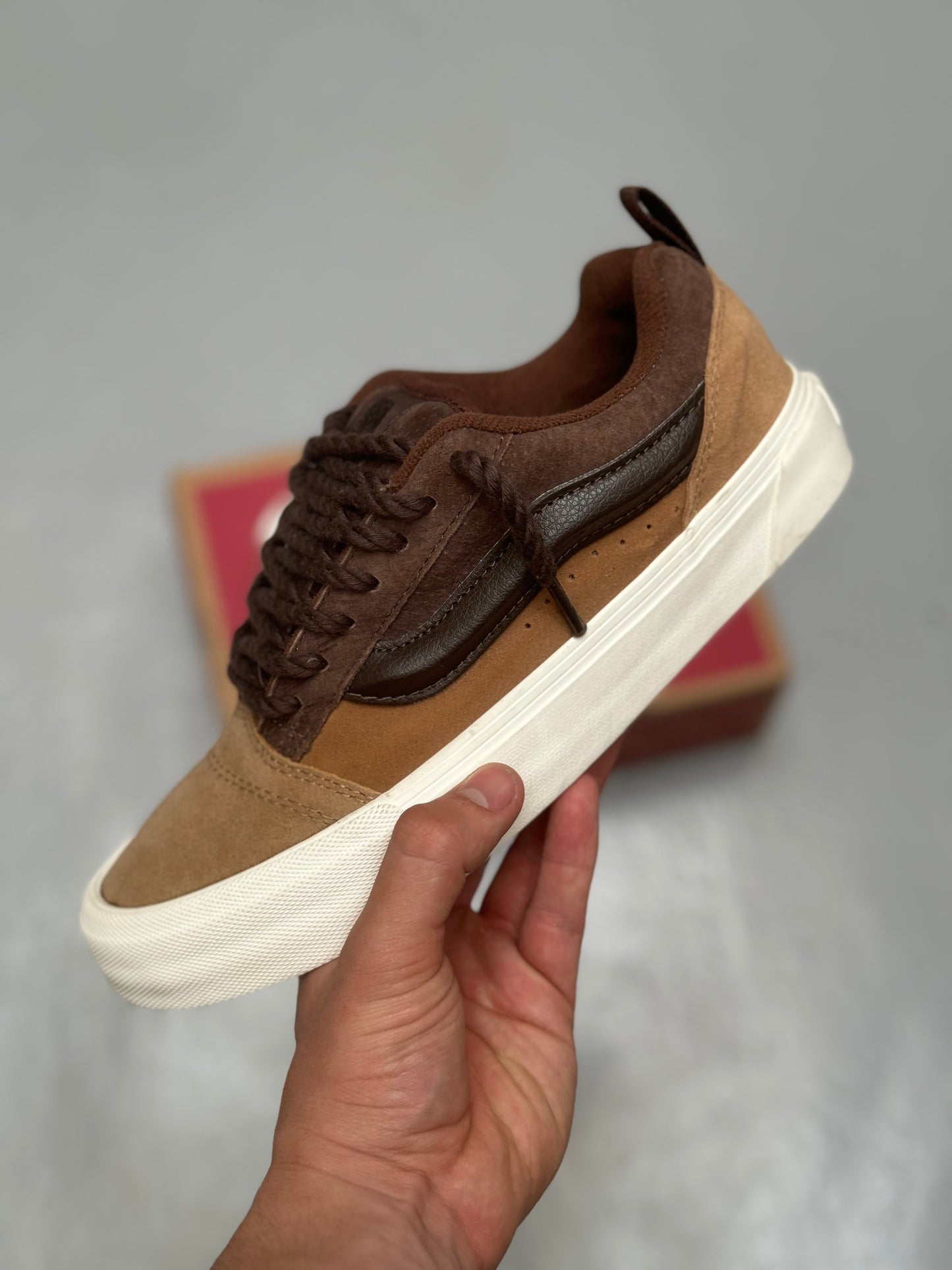 Vans Knu Skool “Brown”