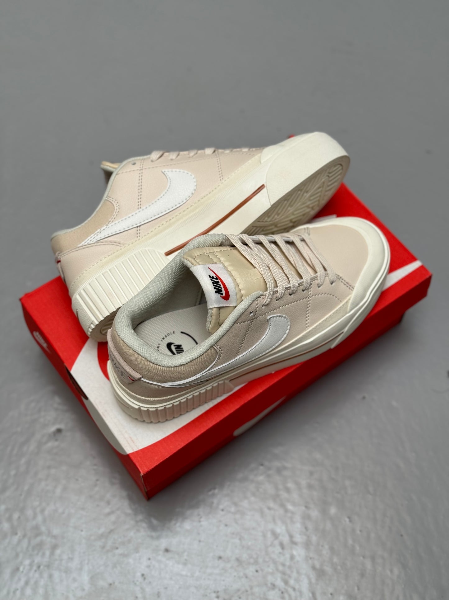 Nike Court Legacy Beige