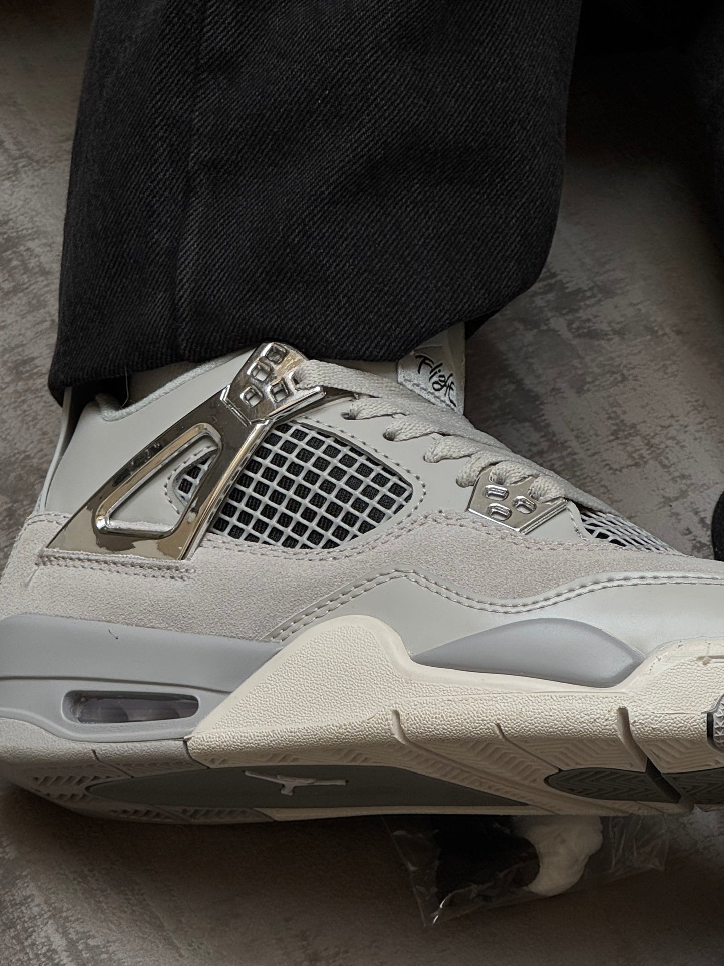 Air Jordan Retro 4 “Frozen Moments”
