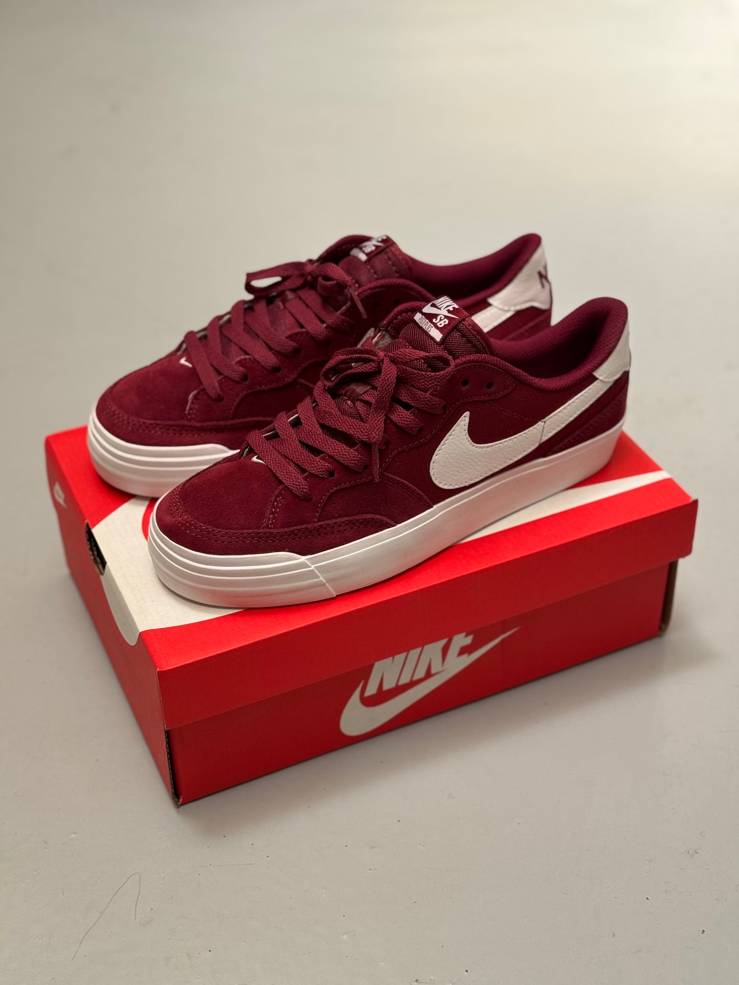 Nike Zoom Pogo Puls Red