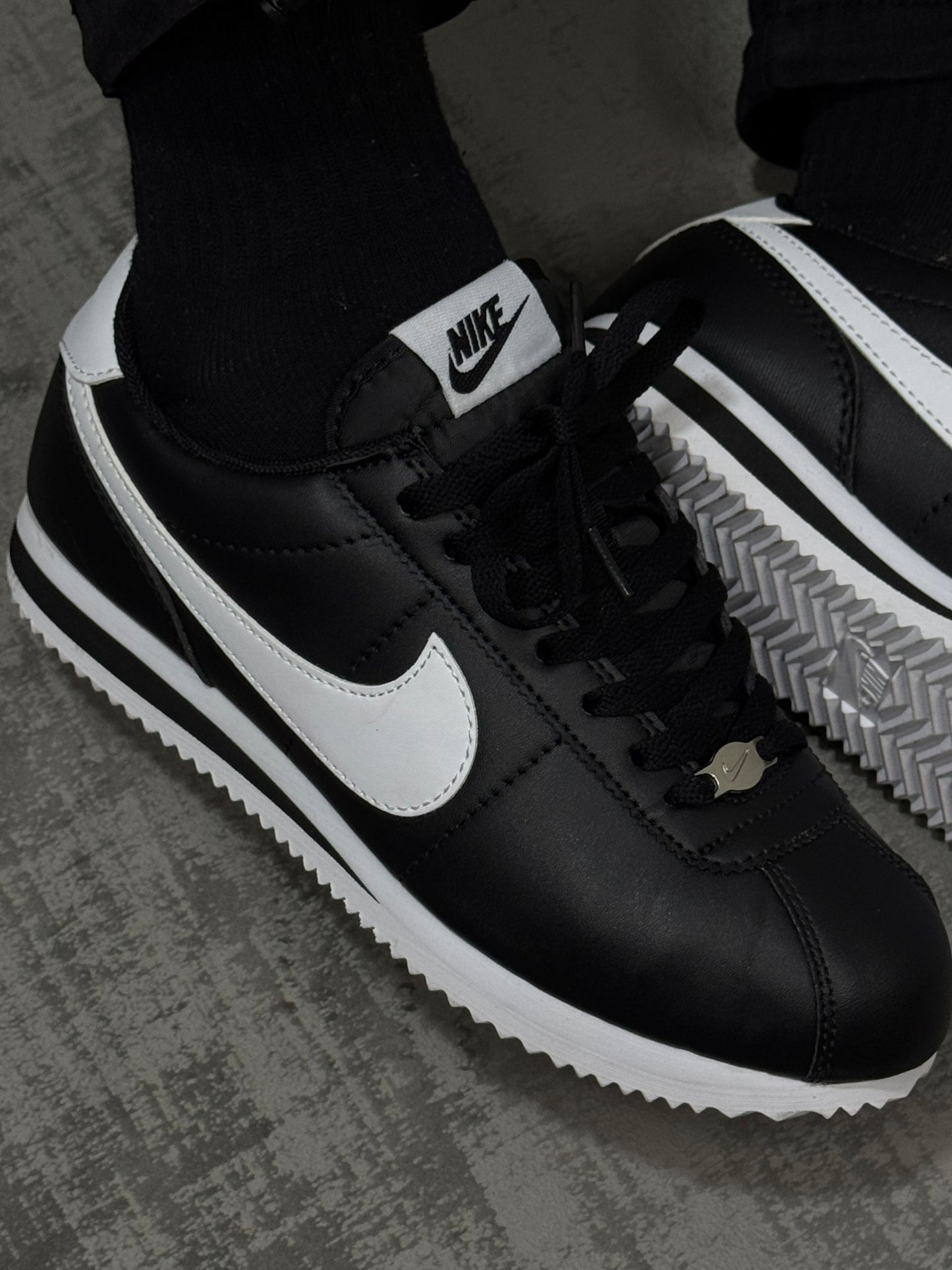 Nike Cortez B&W