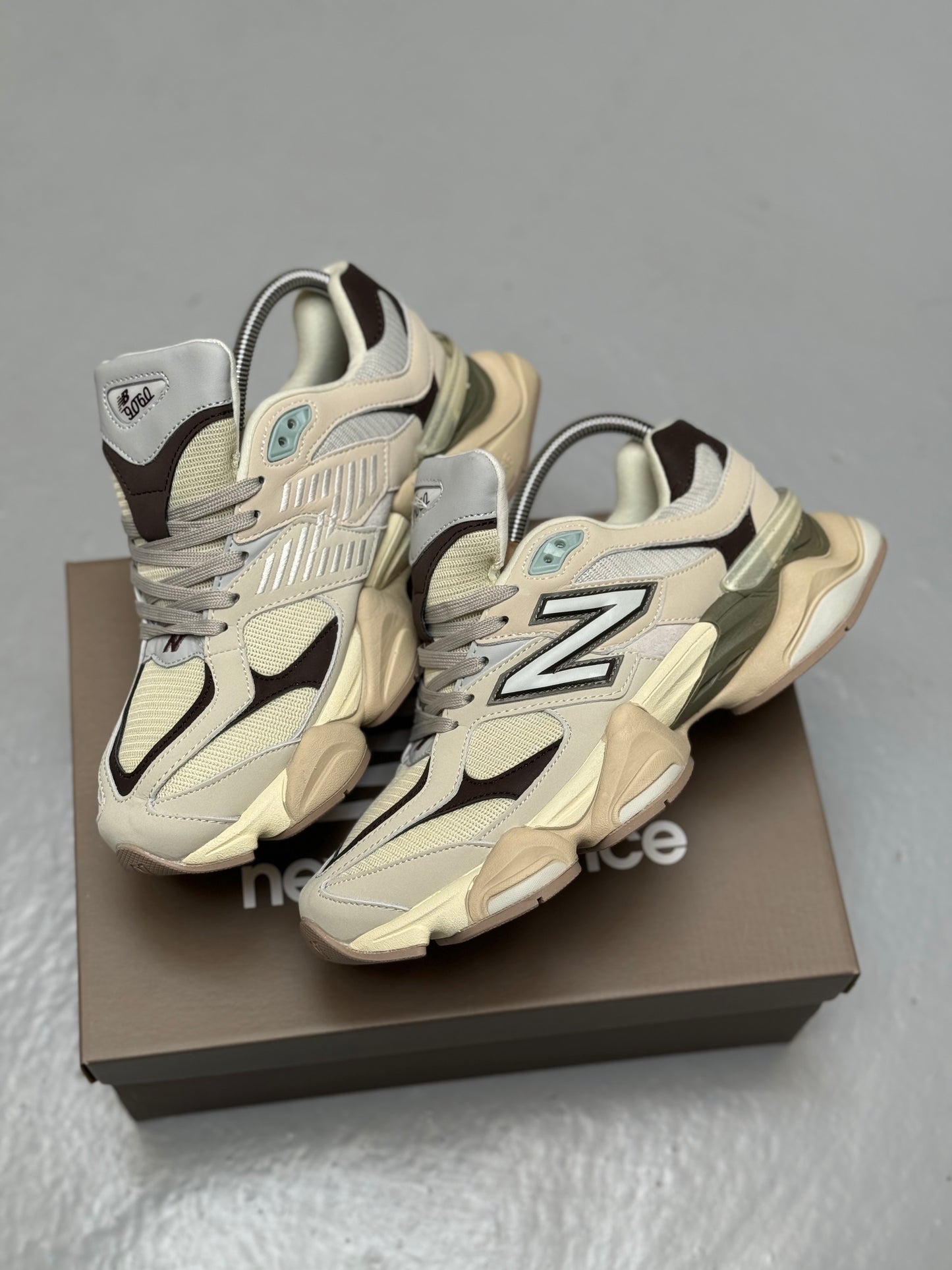 New Balance 9060