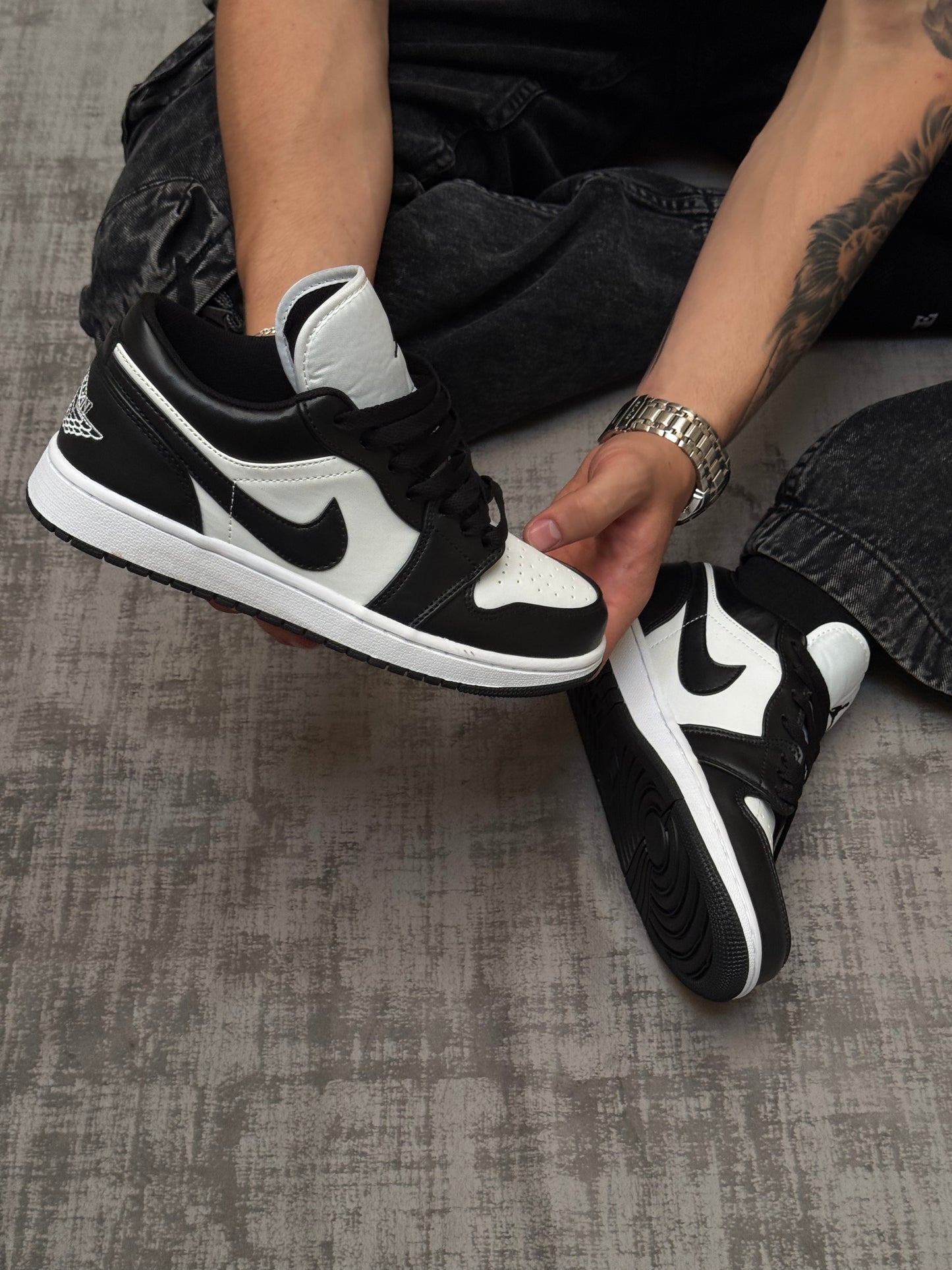 Air Jordan Retro 1 Low B&W