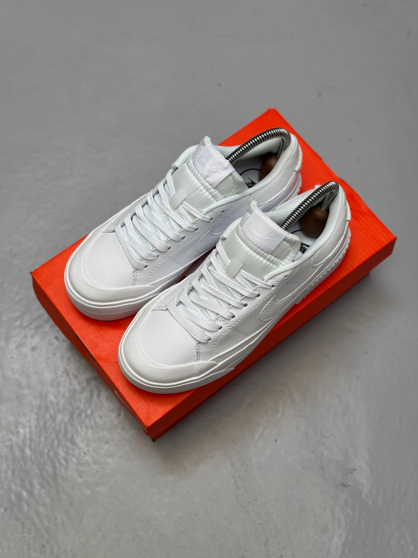 Nike Court Legacy