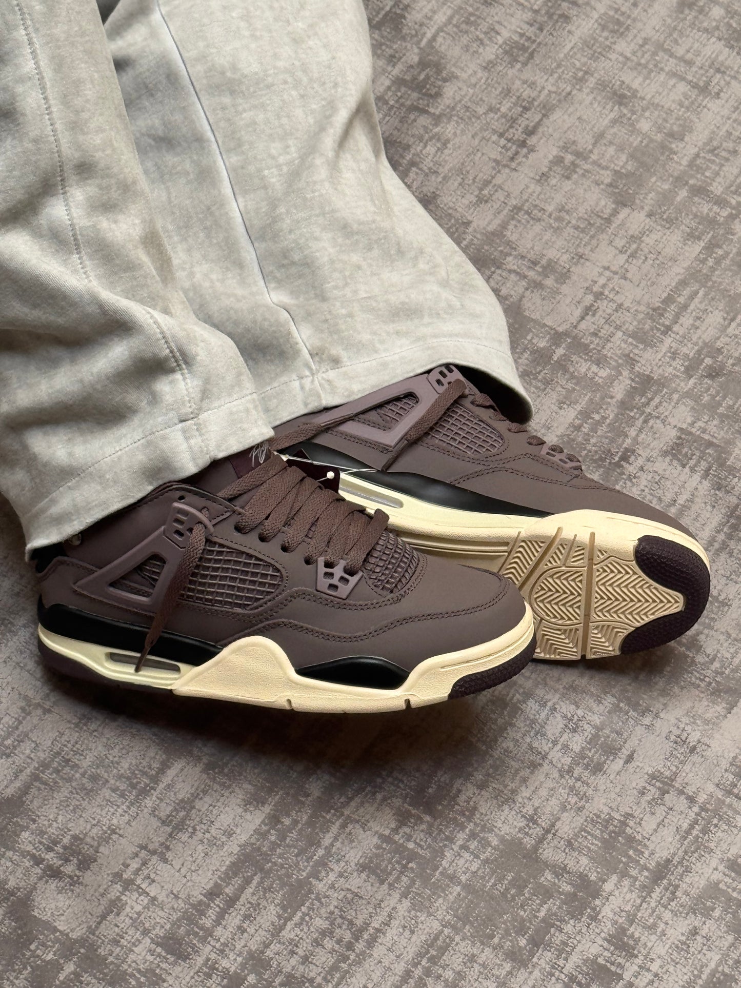 Air Jordan 4 Retro A Ma Maniére Violet Ore
