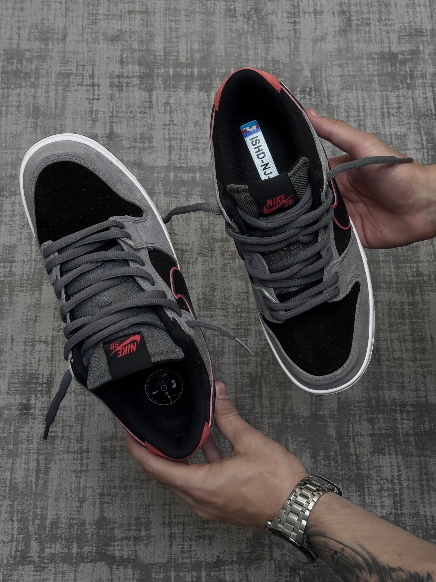 Nike SB Dunk Negro Rojo