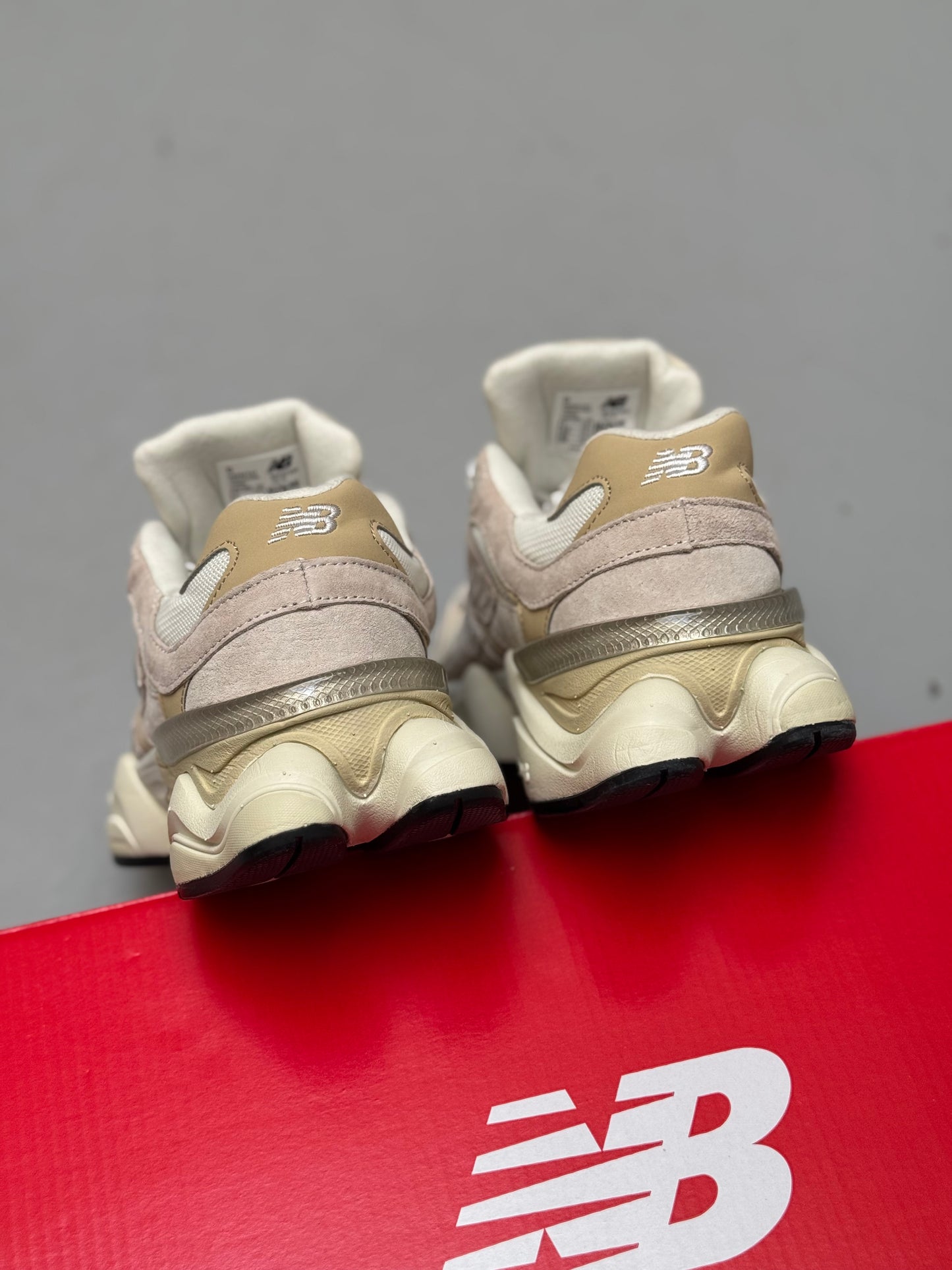 New Balance 9060 Beige