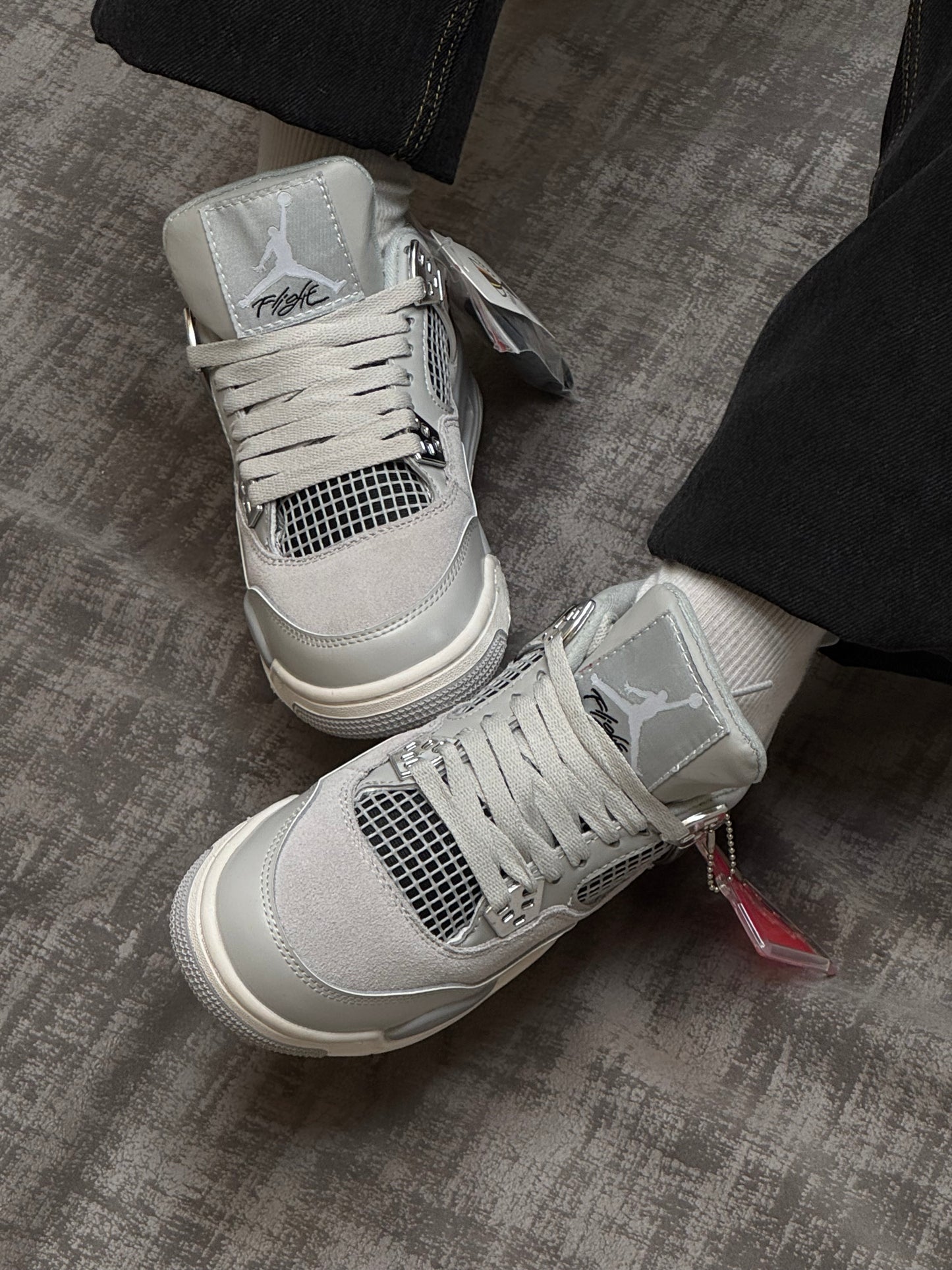 Air Jordan Retro 4 “Frozen Moments”