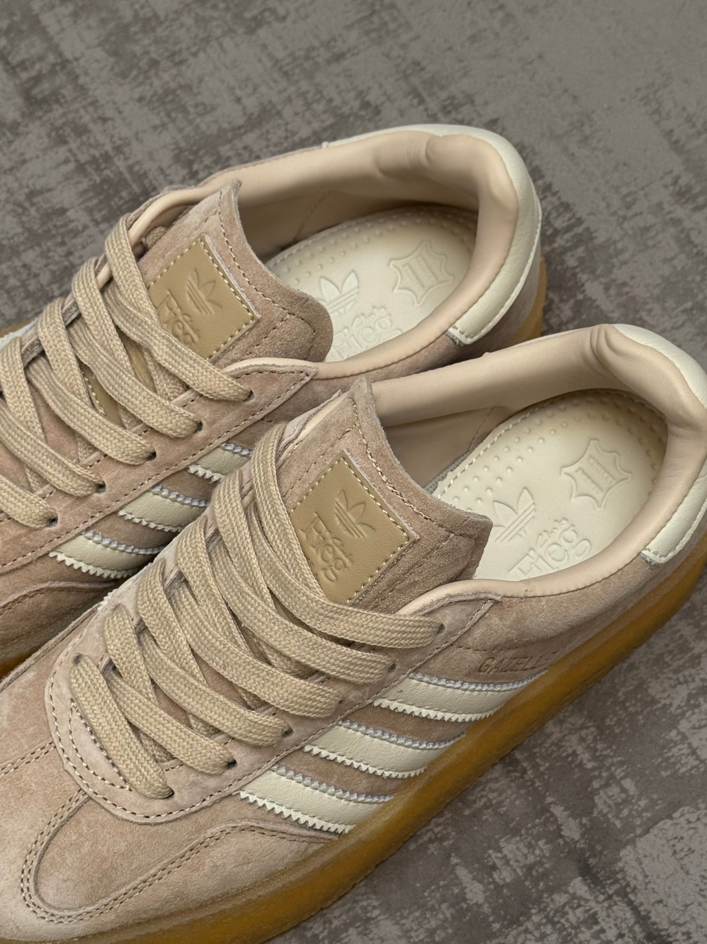 Adidas Gazelle Beige Plataforma