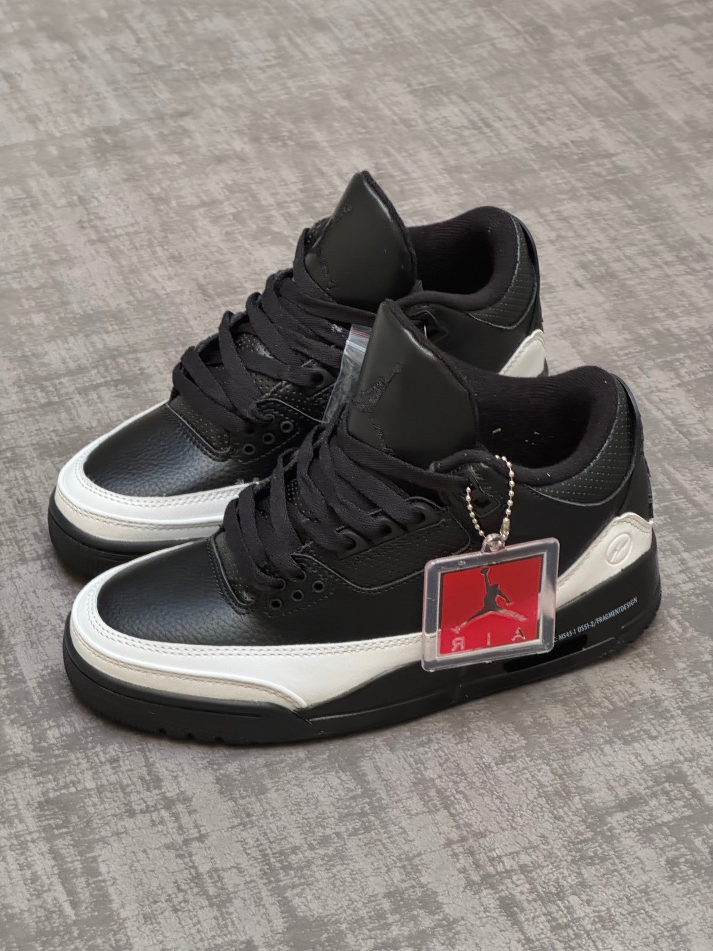 Air Jordan Retro 3 B&W