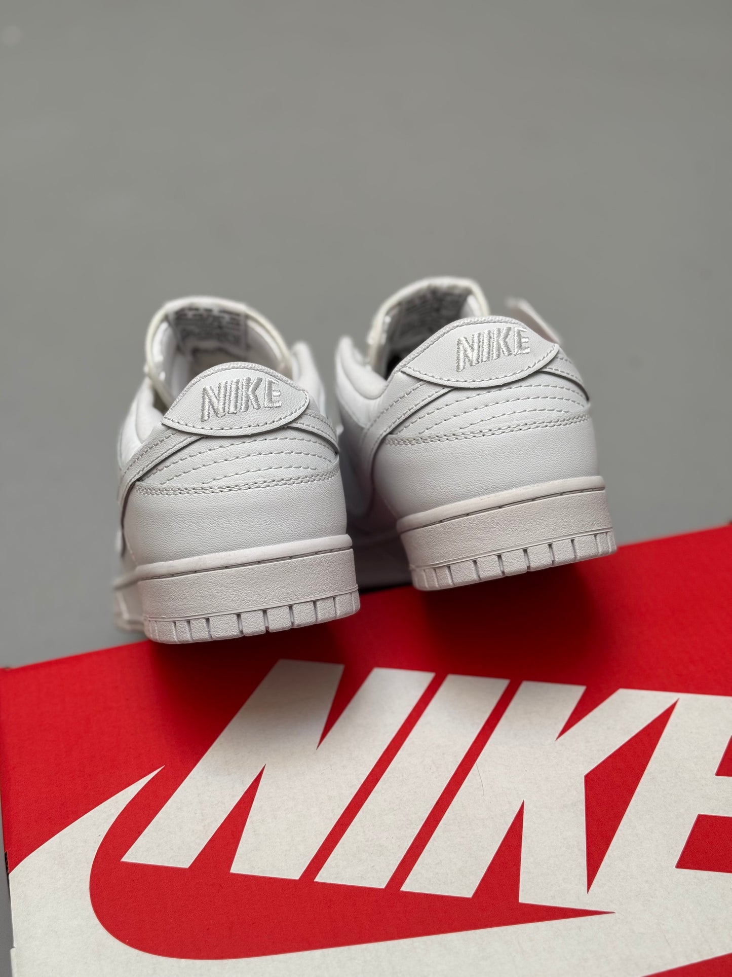 Nike Dunk Low Triple White