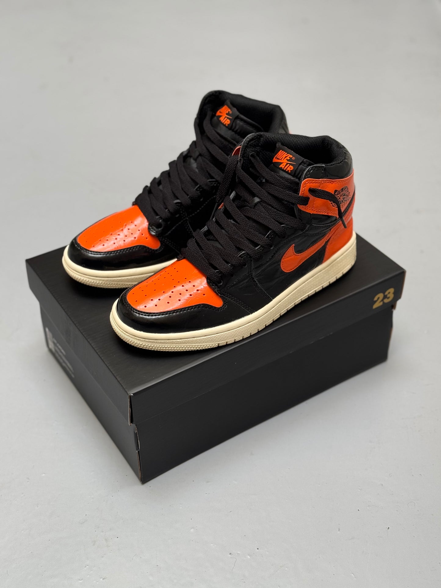 Air Jordan 1 Retro High OG ‘Shattered Backboard 3.0’