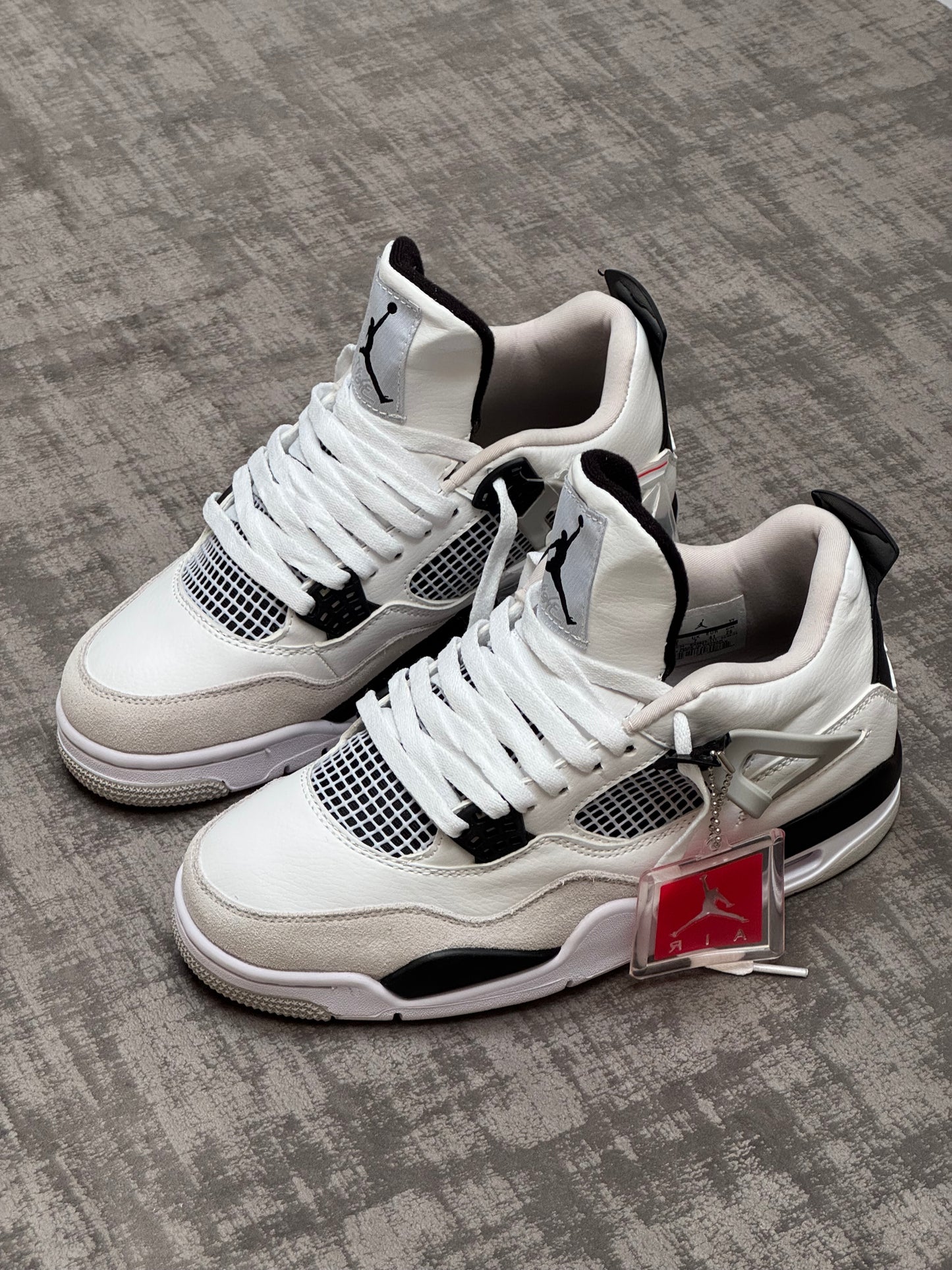 Jordan Retro 4 Military Black