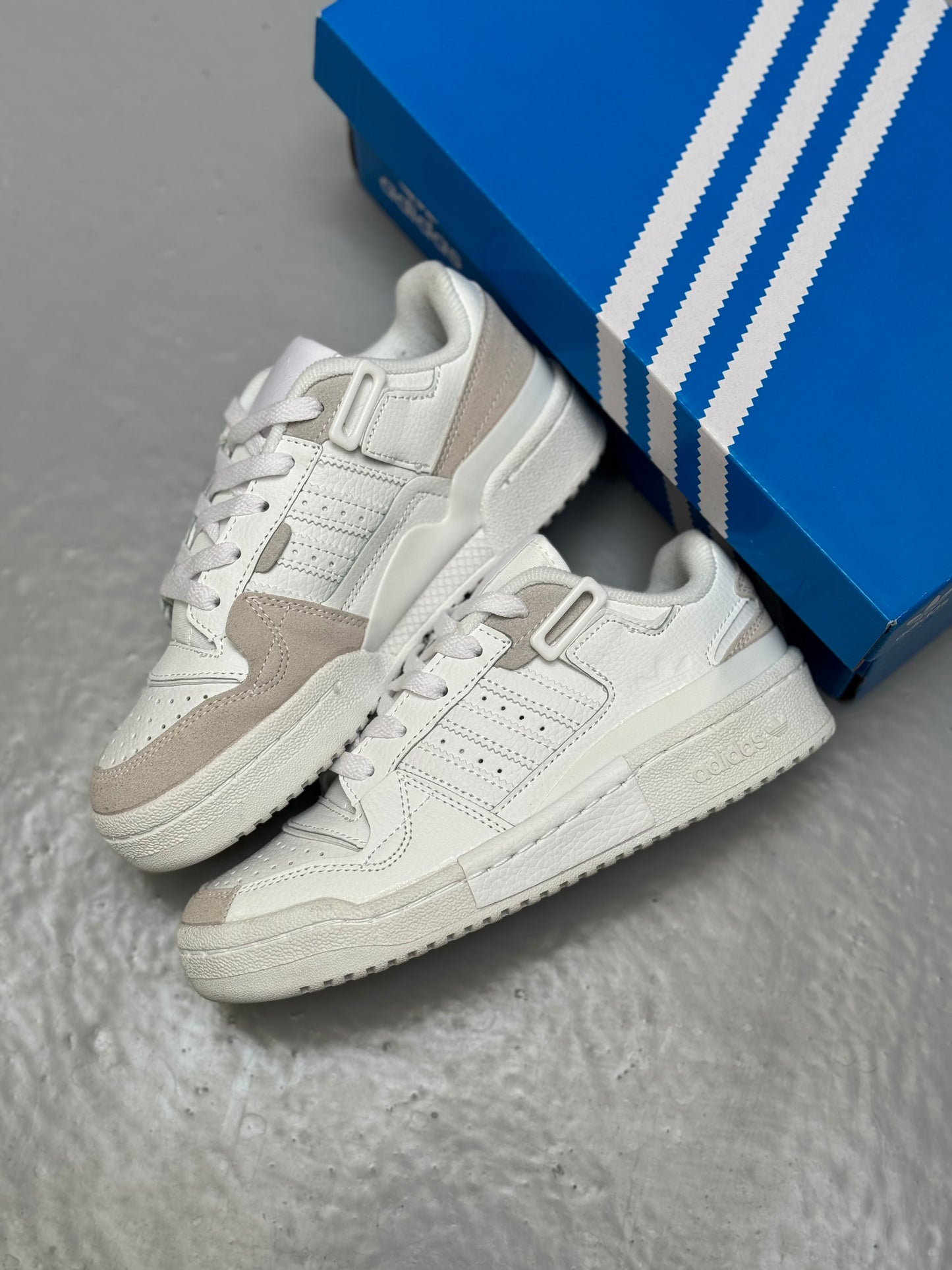 Adidas Forum White